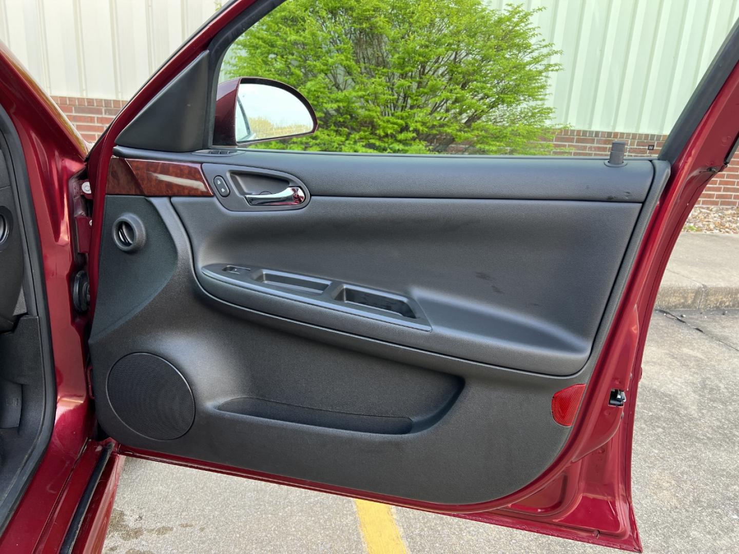2009 MAROON /Gray Cloth Chevrolet Impala LT (2G1WT57K591) with an 3.5L V6 engine, 4-Speed Automatic Overdrive transmission, located at 2990 Old Orchard Rd., Jackson, MO, 63755, 37.354214, -89.612106 - 2009 Chevrolet Impala LT 110xxx miles Front Wheel Drive 3.5L V6 Automatic Power Driver Seat Remote Start Cruise Power Windows/Locks/Mirrors We have financing available and we accept trades! Fill out a credit application on our website or come by today! If you have any questions, give us a - Photo#13