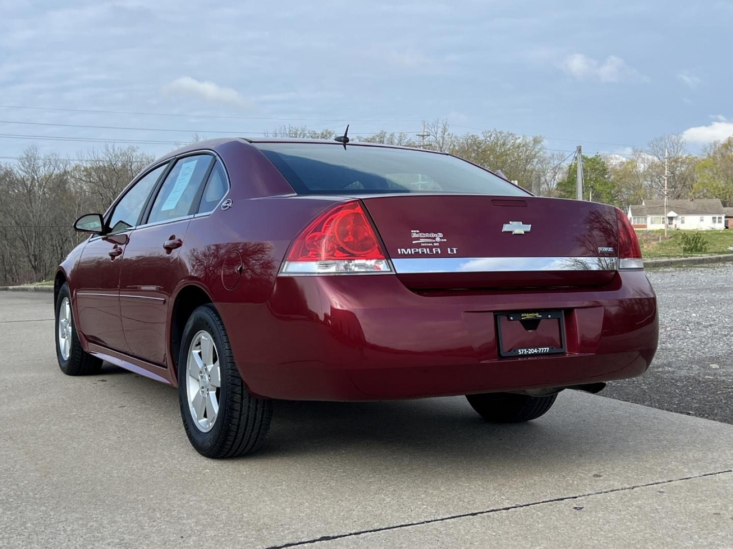 2009 MAROON /Gray Cloth Chevrolet Impala LT (2G1WT57K591) with an 3.5L V6 engine, 4-Speed Automatic Overdrive transmission, located at 2990 Old Orchard Rd., Jackson, MO, 63755, 37.354214, -89.612106 - 2009 Chevrolet Impala LT 110xxx miles Front Wheel Drive 3.5L V6 Automatic Power Driver Seat Remote Start Cruise Power Windows/Locks/Mirrors We have financing available and we accept trades! Fill out a credit application on our website or come by today! If you have any questions, give us a - Photo#8