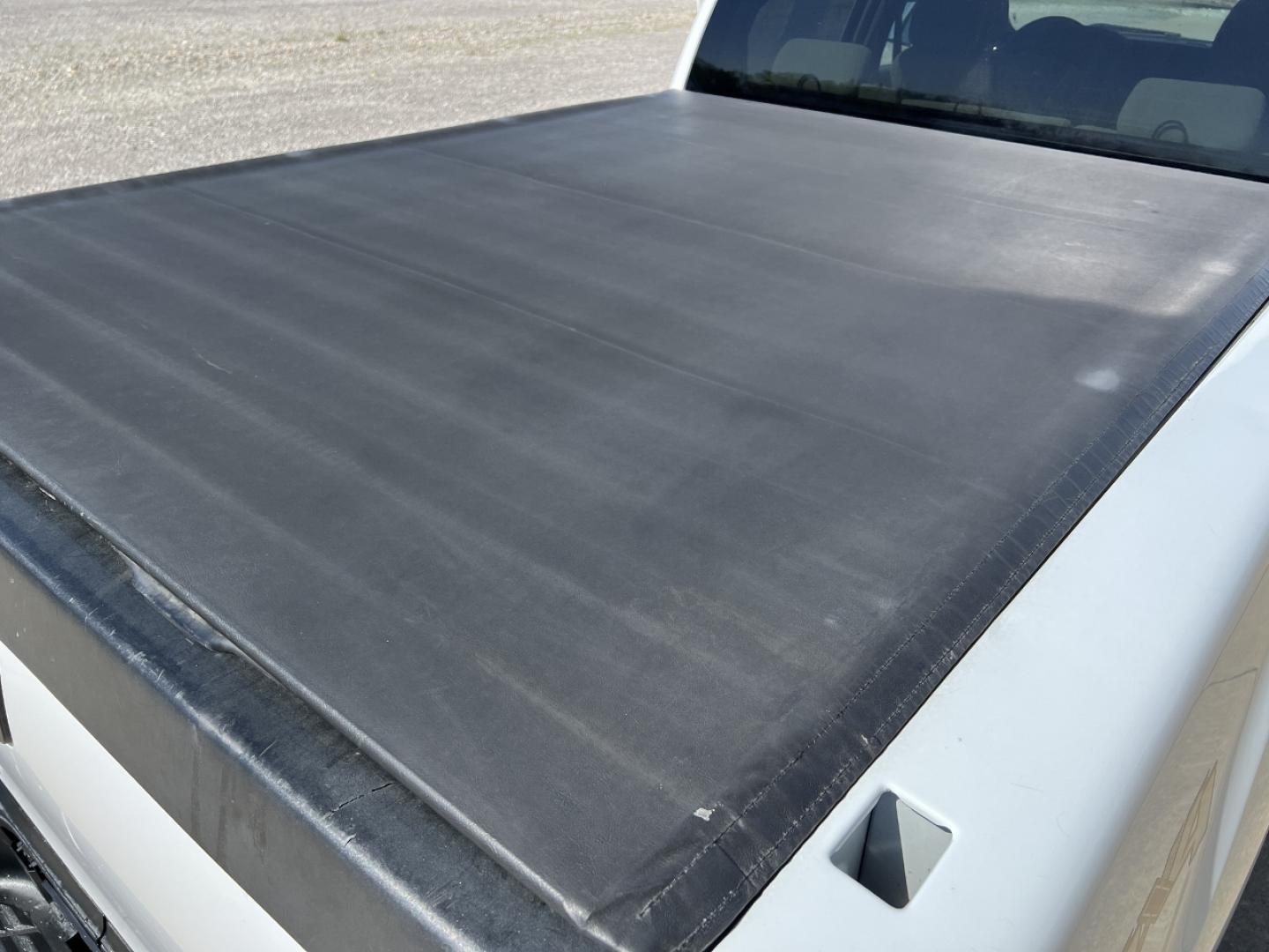 2009 WHITE /Gray Cloth GMC Sierra 2500HD SLE1 Crew Cab Long Box 4WD (1GTHK53679F) with an 6.6L V8 TURBO DIESEL engine, Automatic transmission, located at 2990 Old Orchard Rd., Jackson, MO, 63755, 37.354214, -89.612106 - 2009 GMC Sierra 2500HD SLE 190xxx miles 4x4 6.6L V8 Turbo Diesel Automatic Power Driver Seat Cruise Power Windows/Locks/Mirrors We have financing available and we accept trades! Fill out a credit application on our website or come by today! If you have any questions, give us a call at (573) - Photo#19