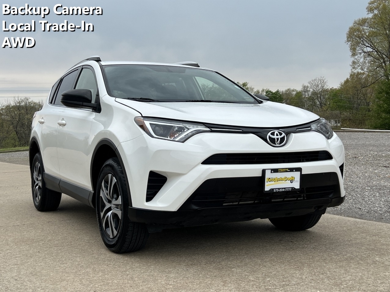 photo of 2016 Toyota RAV4 LE AWD