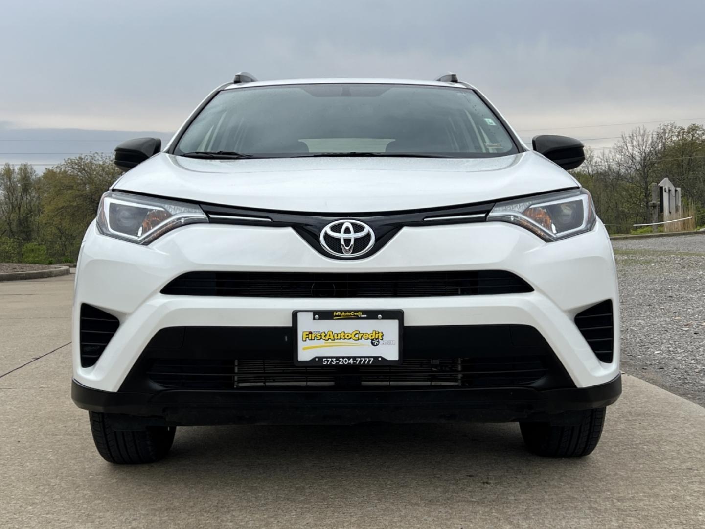 2016 WHITE /Black Cloth Toyota RAV4 LE AWD (JTMBFREV6GJ) with an 2.5L 4 Cyl. engine, Automatic transmission, located at 2990 Old Orchard Rd., Jackson, MO, 63755, 37.354214, -89.612106 - 2016 Toyota RAV4 LE 153xxx miles All Wheel Drive 2.5L 4 Cyl. Automatic Backup Camera Bluetooth Cruise Power Windows/Locks/Mirrors We have financing available and we accept trades! Fill out a credit application on our website or come by today! If you have any questions, give us a call at (5 - Photo#9