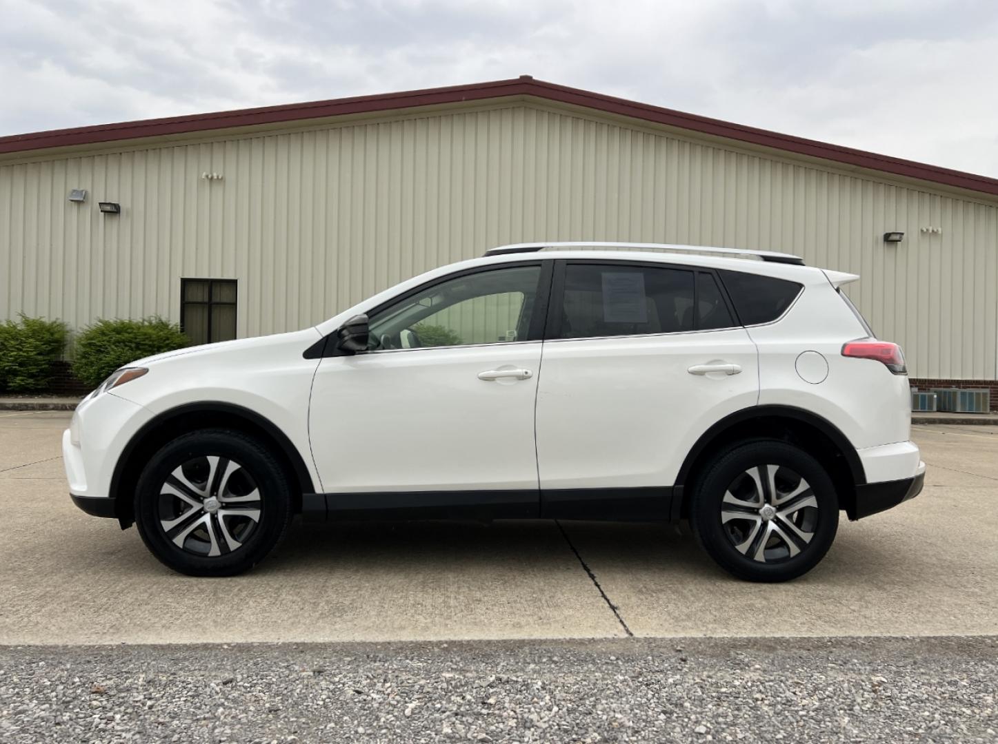 2016 WHITE /Black Cloth Toyota RAV4 LE AWD (JTMBFREV6GJ) with an 2.5L 4 Cyl. engine, Automatic transmission, located at 2990 Old Orchard Rd., Jackson, MO, 63755, 37.354214, -89.612106 - 2016 Toyota RAV4 LE 153xxx miles All Wheel Drive 2.5L 4 Cyl. Automatic Backup Camera Bluetooth Cruise Power Windows/Locks/Mirrors We have financing available and we accept trades! Fill out a credit application on our website or come by today! If you have any questions, give us a call at (5 - Photo#4