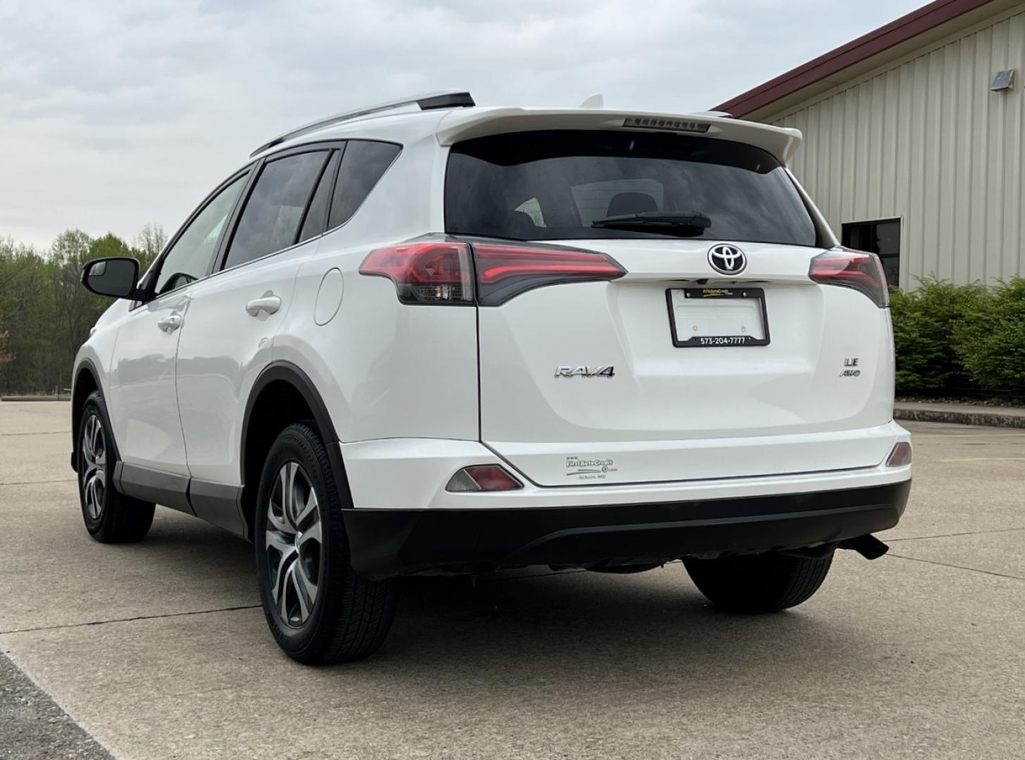 2016 WHITE /Black Cloth Toyota RAV4 LE AWD (JTMBFREV6GJ) with an 2.5L 4 Cyl. engine, Automatic transmission, located at 2990 Old Orchard Rd., Jackson, MO, 63755, 37.354214, -89.612106 - 2016 Toyota RAV4 LE 153xxx miles All Wheel Drive 2.5L 4 Cyl. Automatic Backup Camera Bluetooth Cruise Power Windows/Locks/Mirrors We have financing available and we accept trades! Fill out a credit application on our website or come by today! If you have any questions, give us a call at (5 - Photo#7