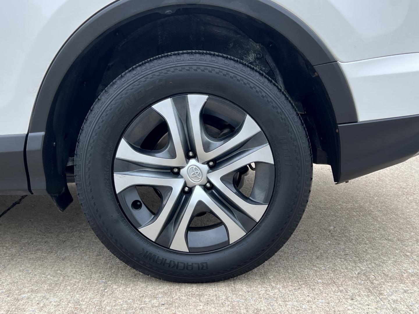 2016 WHITE /Black Cloth Toyota RAV4 LE AWD (JTMBFREV6GJ) with an 2.5L 4 Cyl. engine, Automatic transmission, located at 2990 Old Orchard Rd., Jackson, MO, 63755, 37.354214, -89.612106 - 2016 Toyota RAV4 LE 153xxx miles All Wheel Drive 2.5L 4 Cyl. Automatic Backup Camera Bluetooth Cruise Power Windows/Locks/Mirrors We have financing available and we accept trades! Fill out a credit application on our website or come by today! If you have any questions, give us a call at (5 - Photo#32