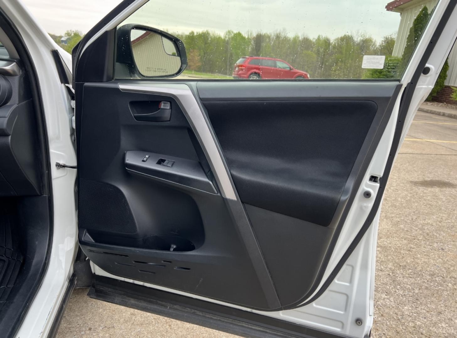 2016 WHITE /Black Cloth Toyota RAV4 LE AWD (JTMBFREV6GJ) with an 2.5L 4 Cyl. engine, Automatic transmission, located at 2990 Old Orchard Rd., Jackson, MO, 63755, 37.354214, -89.612106 - 2016 Toyota RAV4 LE 153xxx miles All Wheel Drive 2.5L 4 Cyl. Automatic Backup Camera Bluetooth Cruise Power Windows/Locks/Mirrors We have financing available and we accept trades! Fill out a credit application on our website or come by today! If you have any questions, give us a call at (5 - Photo#12