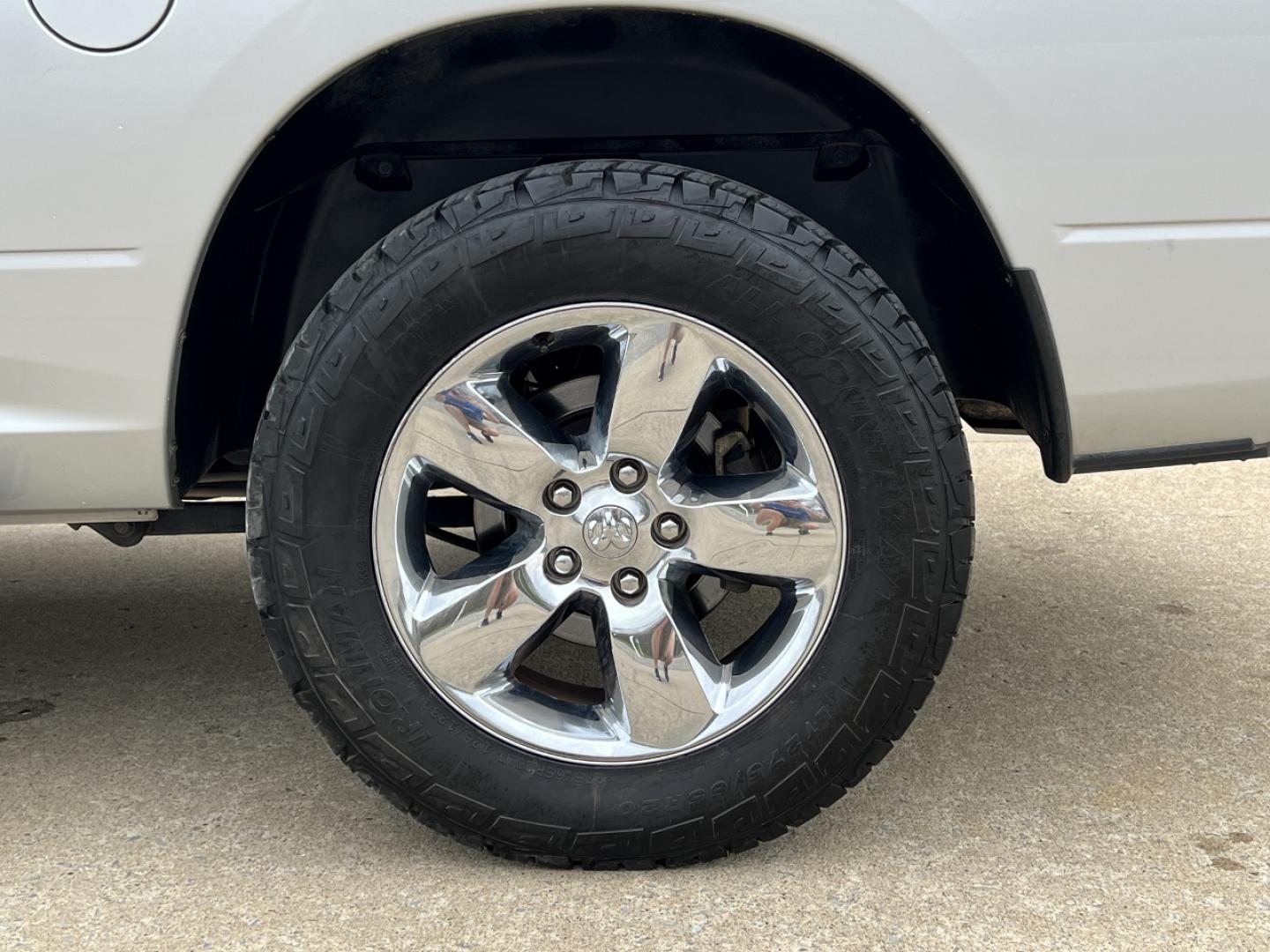 2014 SILVER /Gray Cloth RAM 1500 Big Horn Quad Cab 4WD (1C6RR7GT5ES) with an 5.7L V8 HEMI engine, Automatic transmission, located at 2990 Old Orchard Rd., Jackson, MO, 63755, 37.354214, -89.612106 - 2014 Ram 1500 Big Horn 115xxx miles 4x4 5.7L V8 HEMI Automatic Power Driver Seat Bluetooth Cruise Power Windows/Locks/Mirrors We have financing available and we accept trades! Fill out a credit application on our website or come by today! If you have any questions, give us a call at (573) - Photo#35