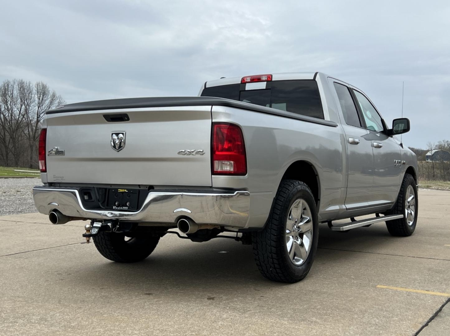 2014 SILVER /Gray Cloth RAM 1500 Big Horn Quad Cab 4WD (1C6RR7GT5ES) with an 5.7L V8 HEMI engine, Automatic transmission, located at 2990 Old Orchard Rd., Jackson, MO, 63755, 37.354214, -89.612106 - 2014 Ram 1500 Big Horn 115xxx miles 4x4 5.7L V8 HEMI Automatic Power Driver Seat Bluetooth Cruise Power Windows/Locks/Mirrors We have financing available and we accept trades! Fill out a credit application on our website or come by today! If you have any questions, give us a call at (573) - Photo#7