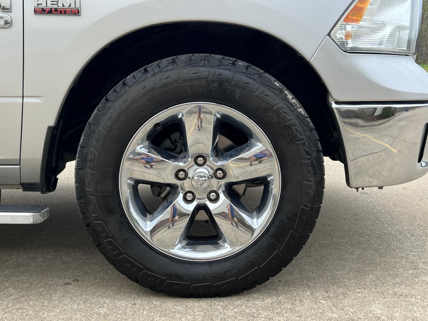 2014 SILVER /Gray Cloth RAM 1500 Big Horn Quad Cab 4WD (1C6RR7GT5ES) with an 5.7L V8 HEMI engine, Automatic transmission, located at 2990 Old Orchard Rd., Jackson, MO, 63755, 37.354214, -89.612106 - 2014 Ram 1500 Big Horn 115xxx miles 4x4 5.7L V8 HEMI Automatic Power Driver Seat Bluetooth Cruise Power Windows/Locks/Mirrors We have financing available and we accept trades! Fill out a credit application on our website or come by today! If you have any questions, give us a call at (573) - Photo#37