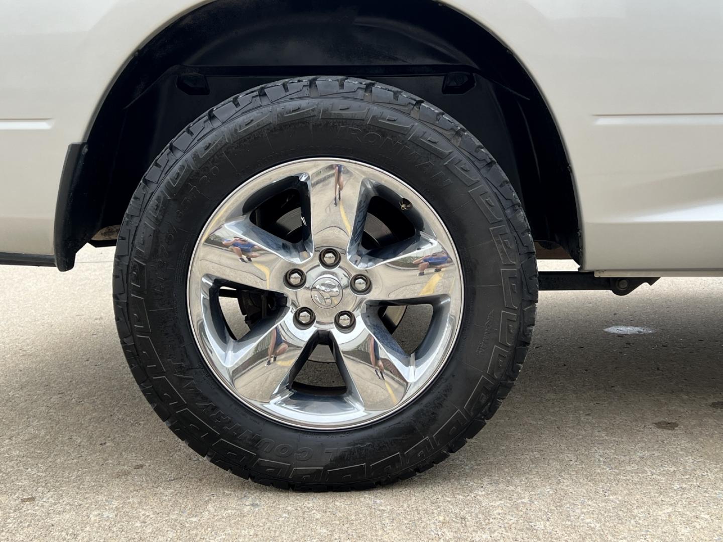 2014 SILVER /Gray Cloth RAM 1500 Big Horn Quad Cab 4WD (1C6RR7GT5ES) with an 5.7L V8 HEMI engine, Automatic transmission, located at 2990 Old Orchard Rd., Jackson, MO, 63755, 37.354214, -89.612106 - 2014 Ram 1500 Big Horn 115xxx miles 4x4 5.7L V8 HEMI Automatic Power Driver Seat Bluetooth Cruise Power Windows/Locks/Mirrors We have financing available and we accept trades! Fill out a credit application on our website or come by today! If you have any questions, give us a call at (573) - Photo#36