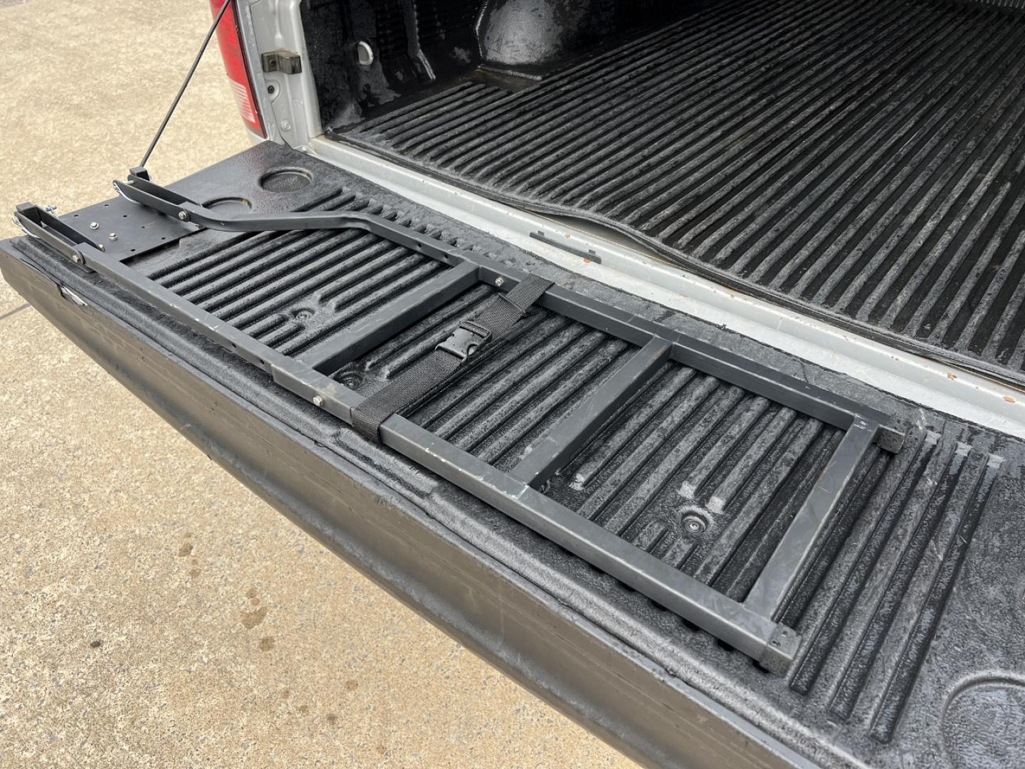 2014 SILVER /Gray Cloth RAM 1500 Big Horn Quad Cab 4WD (1C6RR7GT5ES) with an 5.7L V8 HEMI engine, Automatic transmission, located at 2990 Old Orchard Rd., Jackson, MO, 63755, 37.354214, -89.612106 - 2014 Ram 1500 Big Horn 115xxx miles 4x4 5.7L V8 HEMI Automatic Power Driver Seat Bluetooth Cruise Power Windows/Locks/Mirrors We have financing available and we accept trades! Fill out a credit application on our website or come by today! If you have any questions, give us a call at (573) - Photo#19