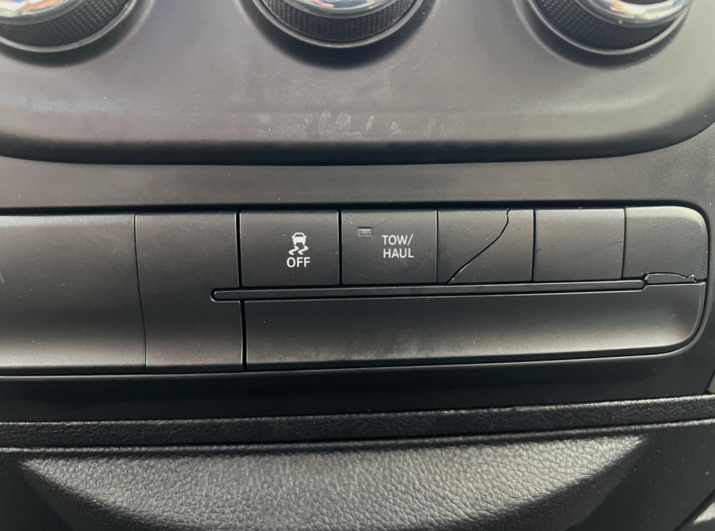 2014 SILVER /Gray Cloth RAM 1500 Big Horn Quad Cab 4WD (1C6RR7GT5ES) with an 5.7L V8 HEMI engine, Automatic transmission, located at 2990 Old Orchard Rd., Jackson, MO, 63755, 37.354214, -89.612106 - 2014 Ram 1500 Big Horn 115xxx miles 4x4 5.7L V8 HEMI Automatic Power Driver Seat Bluetooth Cruise Power Windows/Locks/Mirrors We have financing available and we accept trades! Fill out a credit application on our website or come by today! If you have any questions, give us a call at (573) - Photo#26