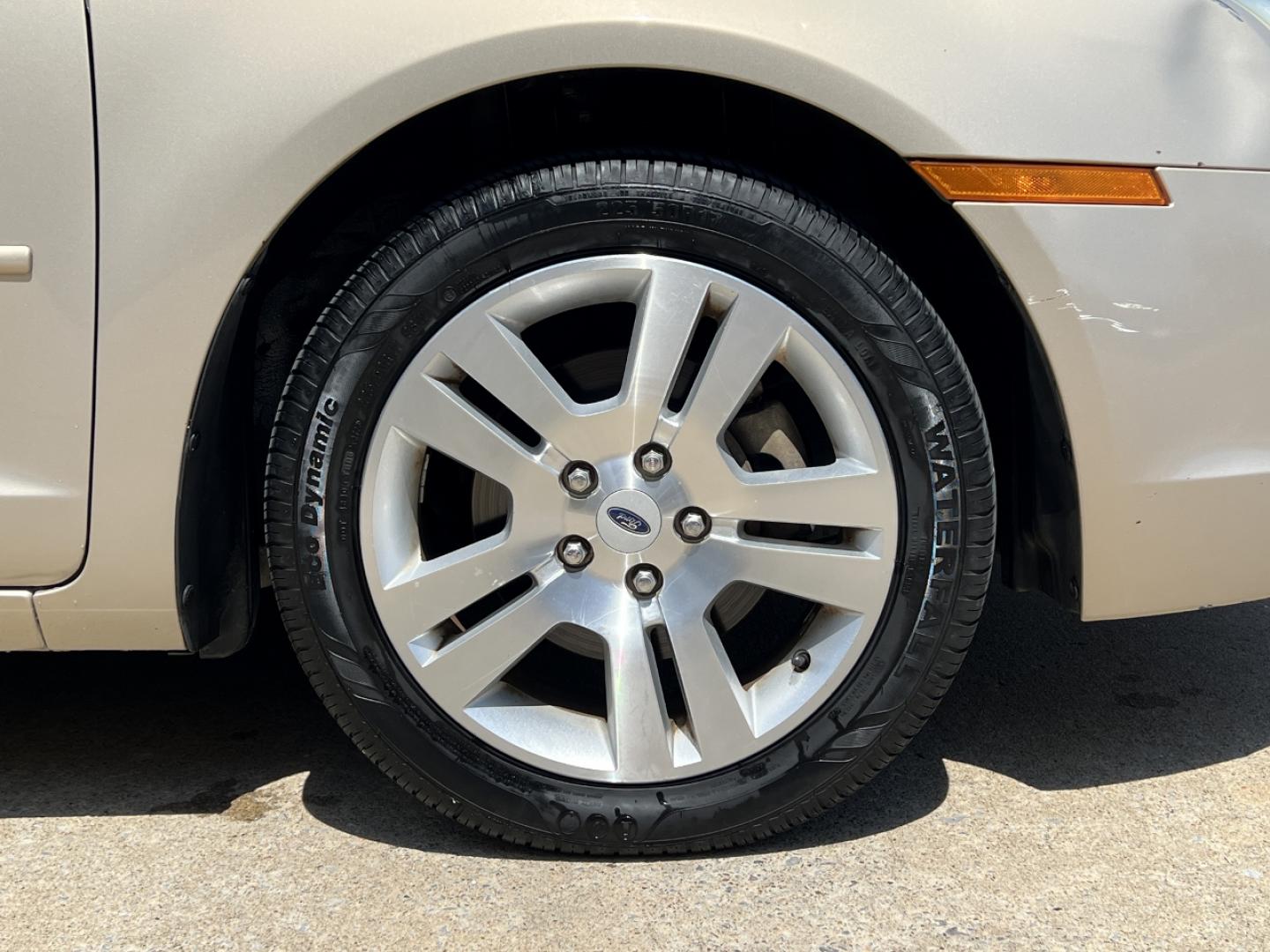2006 TAN /Tan Leather Ford Fusion V6 SEL (3FAFP08156R) with an 3.0L V6 engine, Automatic transmission, located at 2990 Old Orchard Rd., Jackson, MO, 63755, 37.354214, -89.612106 - 2006 Ford Fusion SEL 156xxx miles Front Wheel Drive 3.0L V6 Automatic Leather Power Driver Seat Heated Seats Sunroof Cruise Power Windows/Locks/Mirrors We have financing available and we accept trades! Fill out a credit application on our website or come by today! If you have any questio - Photo#34