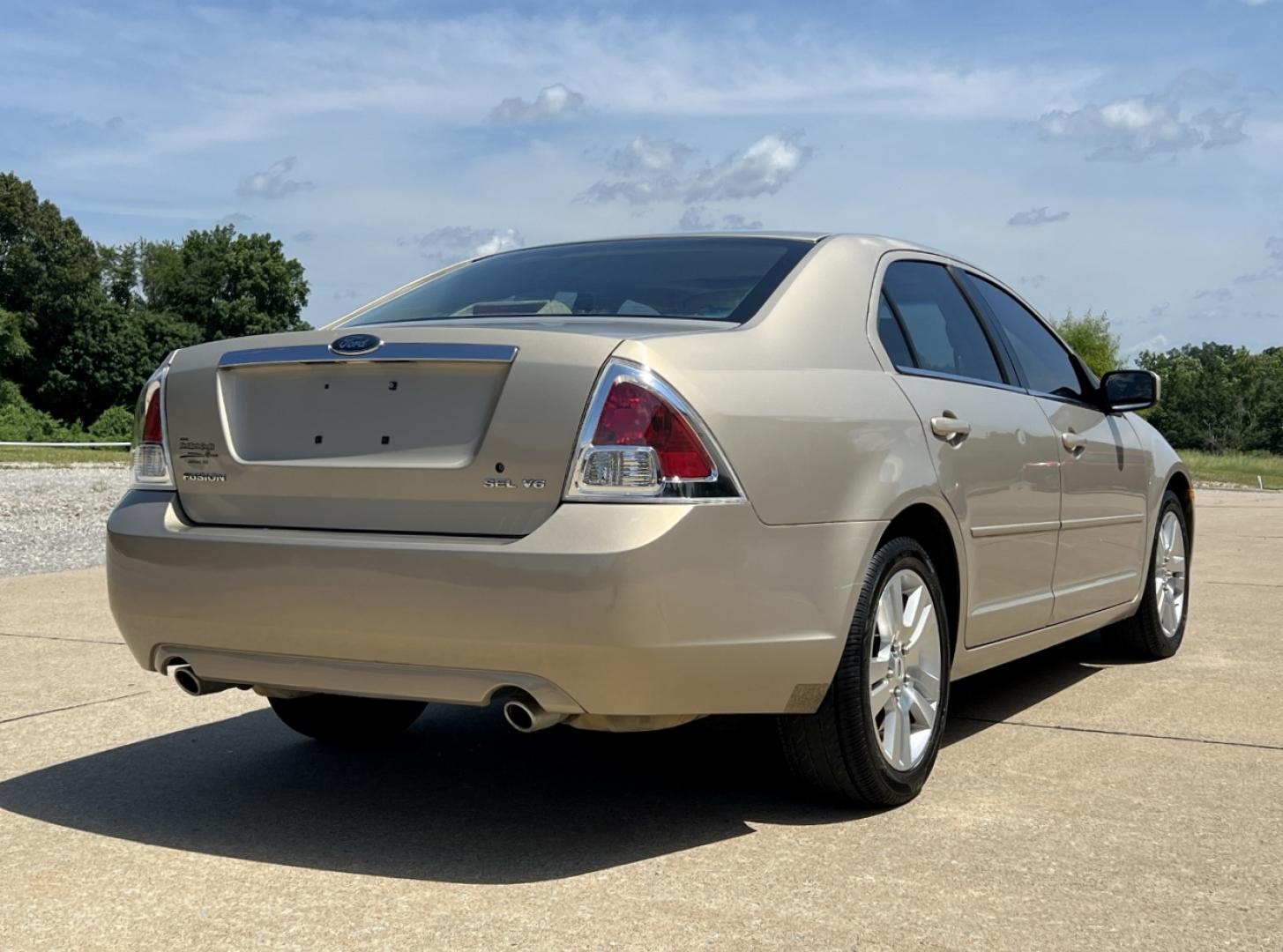 2006 TAN /Tan Leather Ford Fusion V6 SEL (3FAFP08156R) with an 3.0L V6 engine, Automatic transmission, located at 2990 Old Orchard Rd., Jackson, MO, 63755, 37.354214, -89.612106 - 2006 Ford Fusion SEL 156xxx miles Front Wheel Drive 3.0L V6 Automatic Leather Power Driver Seat Heated Seats Sunroof Cruise Power Windows/Locks/Mirrors We have financing available and we accept trades! Fill out a credit application on our website or come by today! If you have any questio - Photo#8
