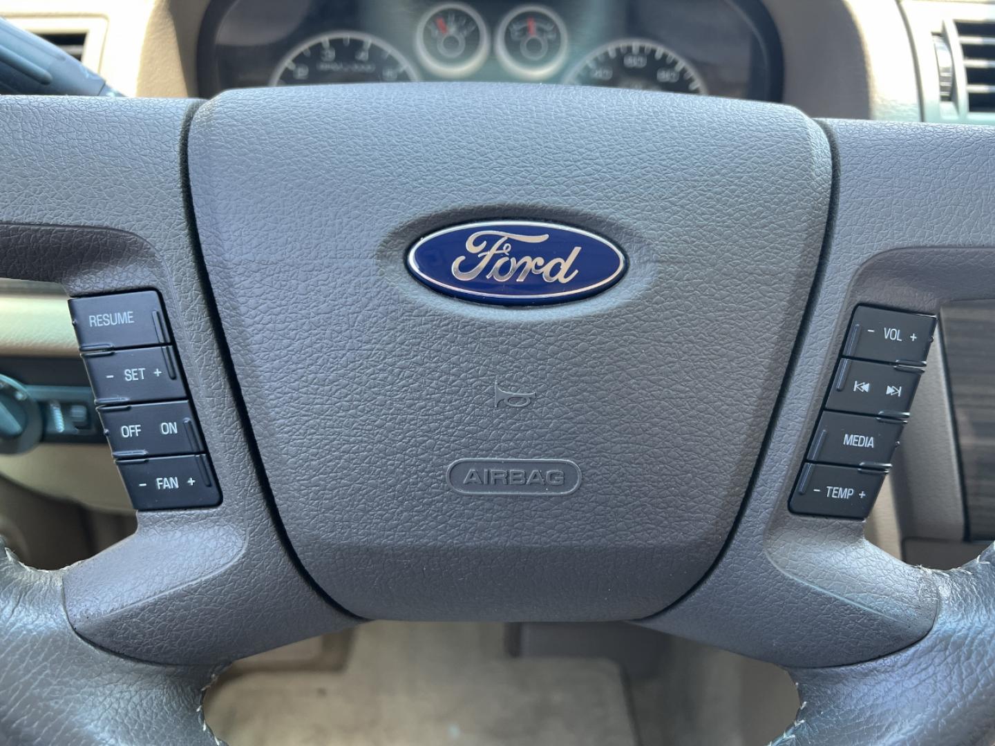 2006 TAN /Tan Leather Ford Fusion V6 SEL (3FAFP08156R) with an 3.0L V6 engine, Automatic transmission, located at 2990 Old Orchard Rd., Jackson, MO, 63755, 37.354214, -89.612106 - 2006 Ford Fusion SEL 156xxx miles Front Wheel Drive 3.0L V6 Automatic Leather Power Driver Seat Heated Seats Sunroof Cruise Power Windows/Locks/Mirrors We have financing available and we accept trades! Fill out a credit application on our website or come by today! If you have any questio - Photo#20