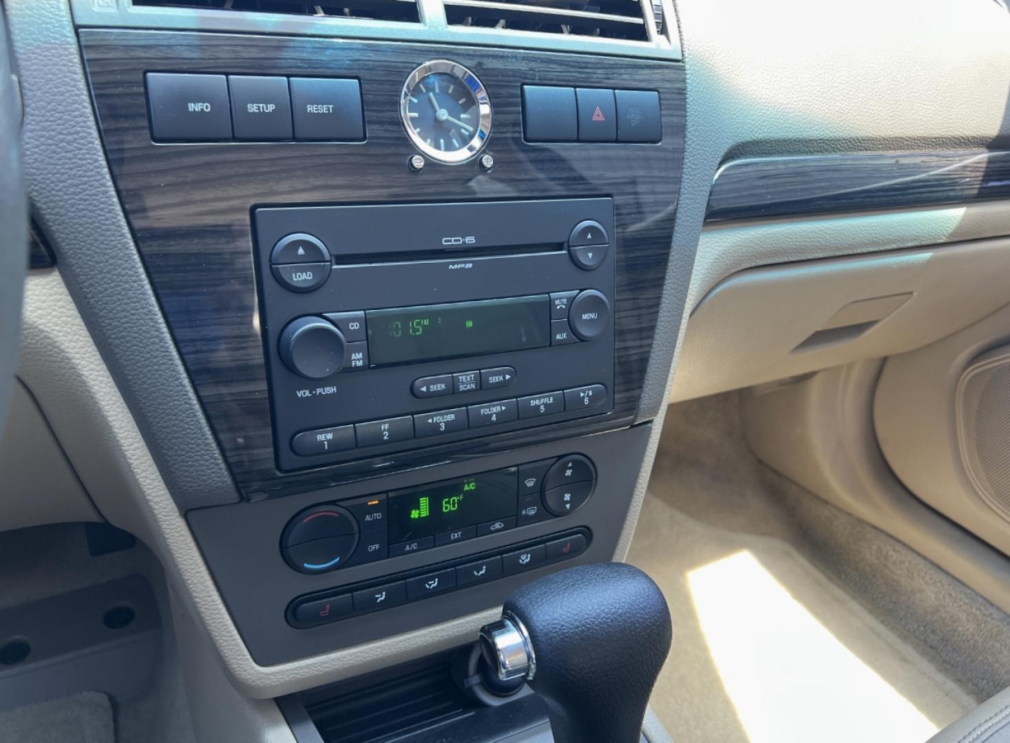 2006 TAN /Tan Leather Ford Fusion V6 SEL (3FAFP08156R) with an 3.0L V6 engine, Automatic transmission, located at 2990 Old Orchard Rd., Jackson, MO, 63755, 37.354214, -89.612106 - 2006 Ford Fusion SEL 156xxx miles Front Wheel Drive 3.0L V6 Automatic Leather Power Driver Seat Heated Seats Sunroof Cruise Power Windows/Locks/Mirrors We have financing available and we accept trades! Fill out a credit application on our website or come by today! If you have any questio - Photo#22