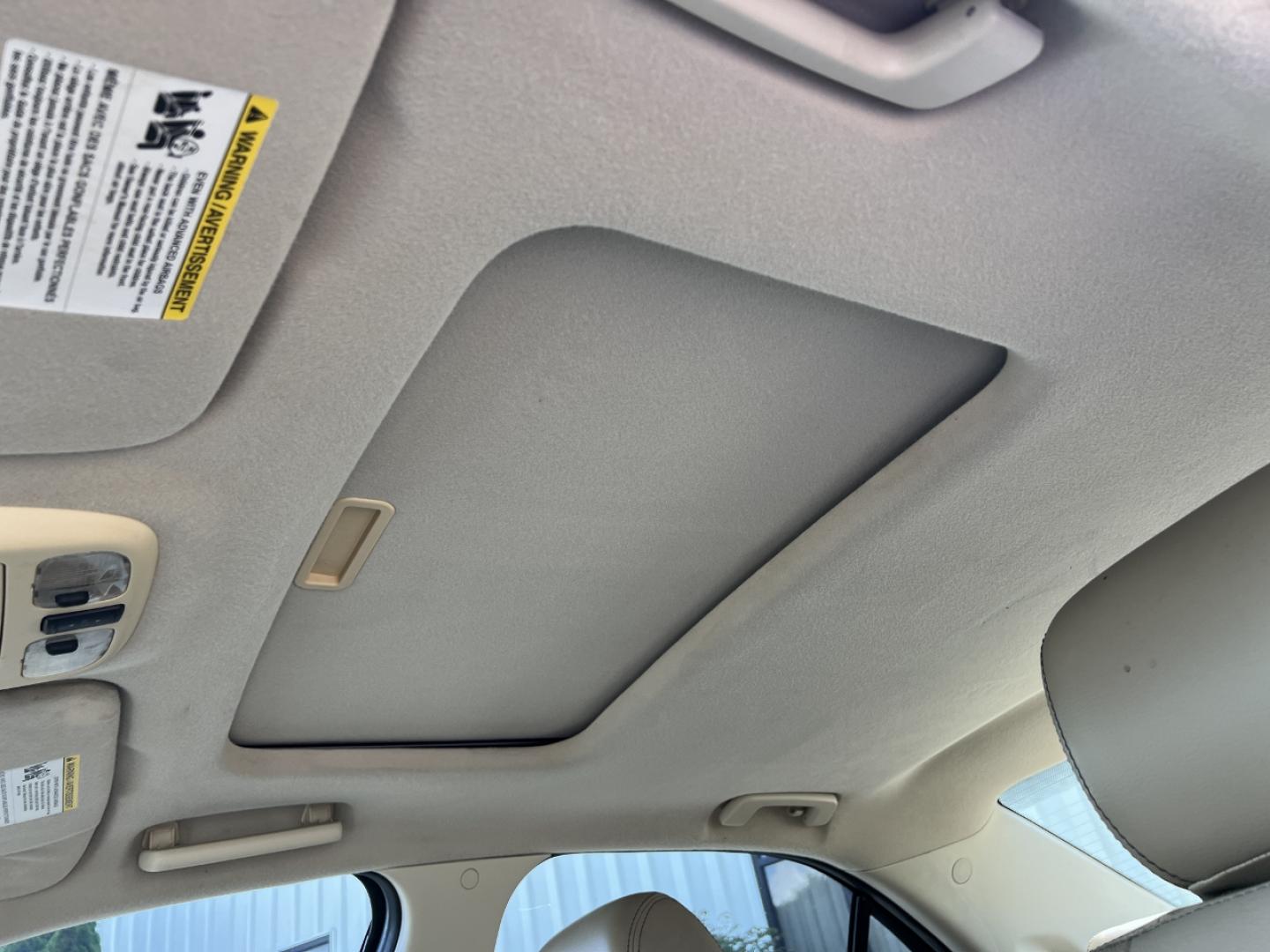 2006 TAN /Tan Leather Ford Fusion V6 SEL (3FAFP08156R) with an 3.0L V6 engine, Automatic transmission, located at 2990 Old Orchard Rd., Jackson, MO, 63755, 37.354214, -89.612106 - 2006 Ford Fusion SEL 156xxx miles Front Wheel Drive 3.0L V6 Automatic Leather Power Driver Seat Heated Seats Sunroof Cruise Power Windows/Locks/Mirrors We have financing available and we accept trades! Fill out a credit application on our website or come by today! If you have any questio - Photo#3