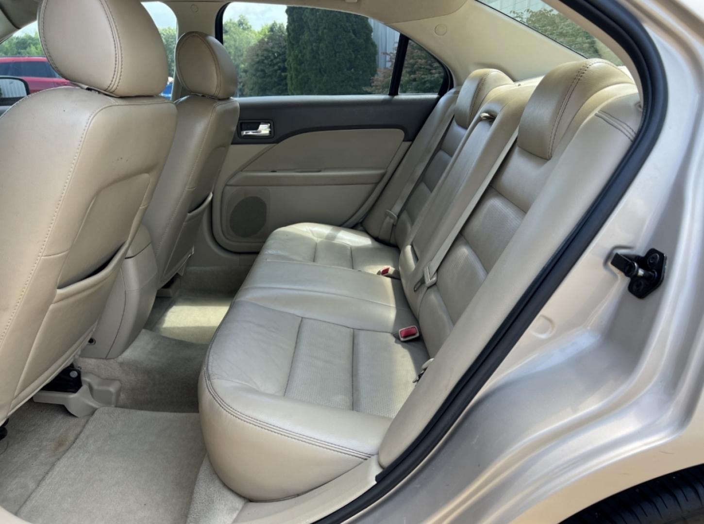 2006 TAN /Tan Leather Ford Fusion V6 SEL (3FAFP08156R) with an 3.0L V6 engine, Automatic transmission, located at 2990 Old Orchard Rd., Jackson, MO, 63755, 37.354214, -89.612106 - 2006 Ford Fusion SEL 156xxx miles Front Wheel Drive 3.0L V6 Automatic Leather Power Driver Seat Heated Seats Sunroof Cruise Power Windows/Locks/Mirrors We have financing available and we accept trades! Fill out a credit application on our website or come by today! If you have any questio - Photo#16