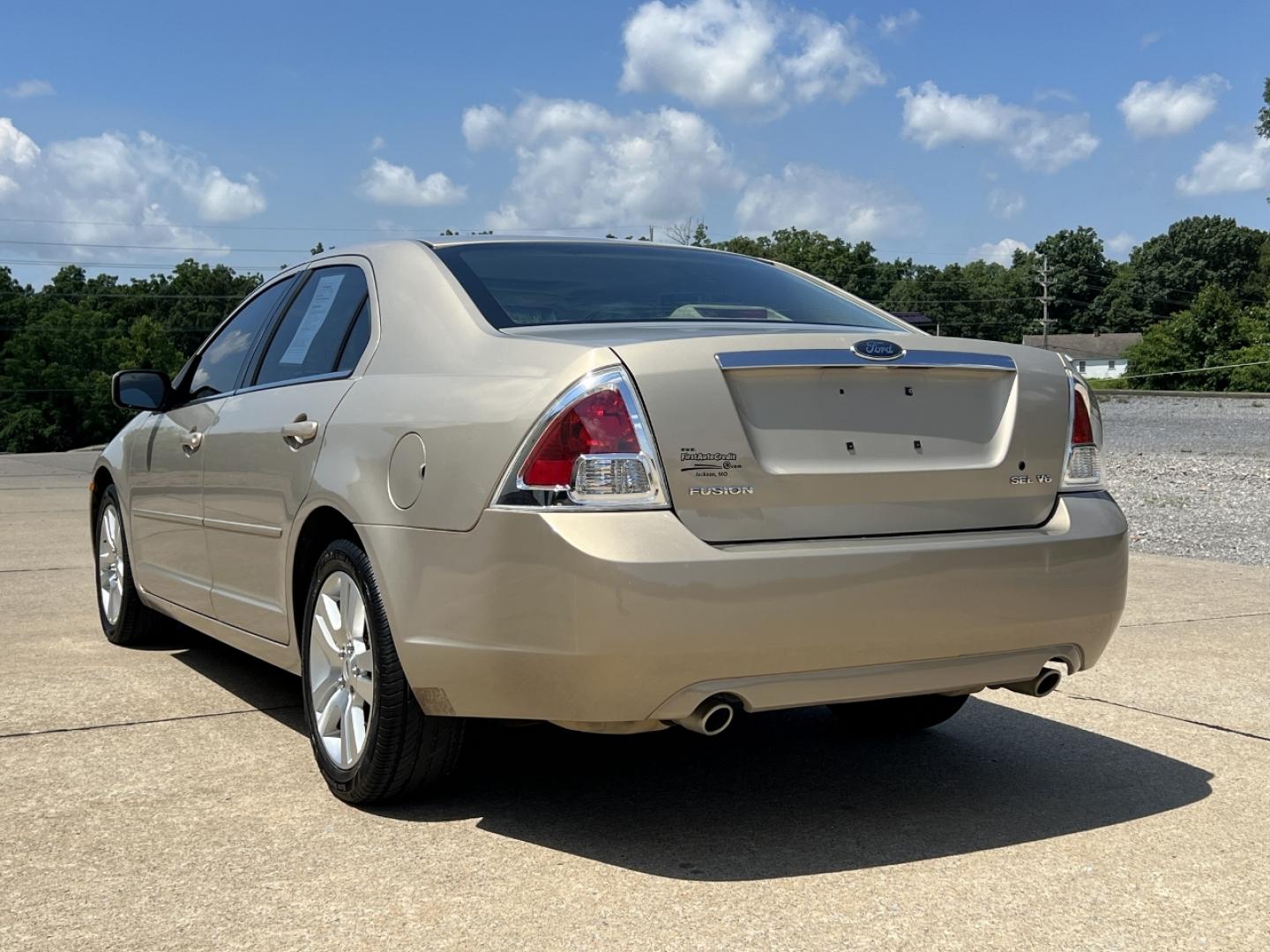2006 TAN /Tan Leather Ford Fusion V6 SEL (3FAFP08156R) with an 3.0L V6 engine, Automatic transmission, located at 2990 Old Orchard Rd., Jackson, MO, 63755, 37.354214, -89.612106 - 2006 Ford Fusion SEL 156xxx miles Front Wheel Drive 3.0L V6 Automatic Leather Power Driver Seat Heated Seats Sunroof Cruise Power Windows/Locks/Mirrors We have financing available and we accept trades! Fill out a credit application on our website or come by today! If you have any questio - Photo#9