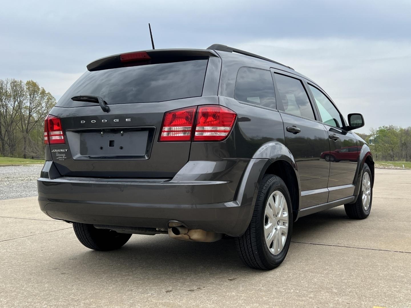 2020 GRAY /Black Cloth Dodge Journey SE Value (3C4PDCAB5LT) with an 2.4L 4 Cyl. engine, Automatic transmission, located at 2990 Old Orchard Rd., Jackson, MO, 63755, 37.354214, -89.612106 - 2020 Dodge Journey SE 1-Owner 83xxx miles Front Wheel Drive 2.4L 4 Cyl. Automatic 3rd Row Backup Camera Cruise Power Windows/Locks/Mirrors We have financing available and we accept trades! Fill out a credit application on our website or come by today! If you have any questions, give us a - Photo#6