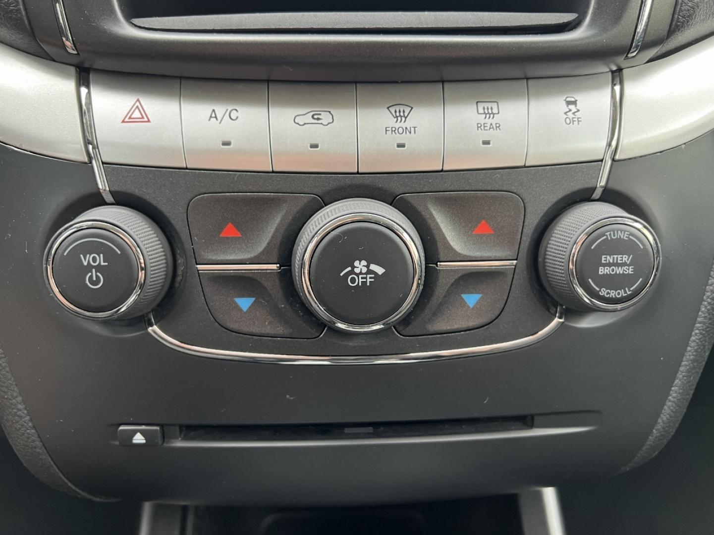 2020 GRAY /Black Cloth Dodge Journey SE Value (3C4PDCAB5LT) with an 2.4L 4 Cyl. engine, Automatic transmission, located at 2990 Old Orchard Rd., Jackson, MO, 63755, 37.354214, -89.612106 - 2020 Dodge Journey SE 1-Owner 83xxx miles Front Wheel Drive 2.4L 4 Cyl. Automatic 3rd Row Backup Camera Cruise Power Windows/Locks/Mirrors We have financing available and we accept trades! Fill out a credit application on our website or come by today! If you have any questions, give us a - Photo#26