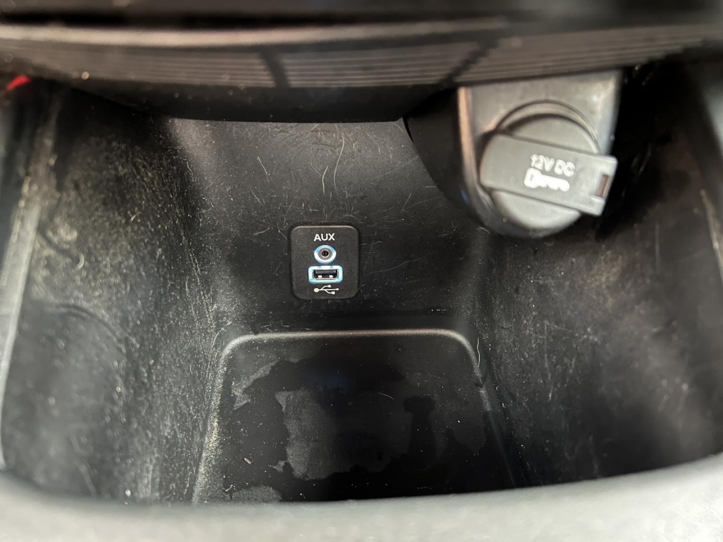 2020 GRAY /Black Cloth Dodge Journey SE Value (3C4PDCAB5LT) with an 2.4L 4 Cyl. engine, Automatic transmission, located at 2990 Old Orchard Rd., Jackson, MO, 63755, 37.354214, -89.612106 - 2020 Dodge Journey SE 1-Owner 83xxx miles Front Wheel Drive 2.4L 4 Cyl. Automatic 3rd Row Backup Camera Cruise Power Windows/Locks/Mirrors We have financing available and we accept trades! Fill out a credit application on our website or come by today! If you have any questions, give us a - Photo#27