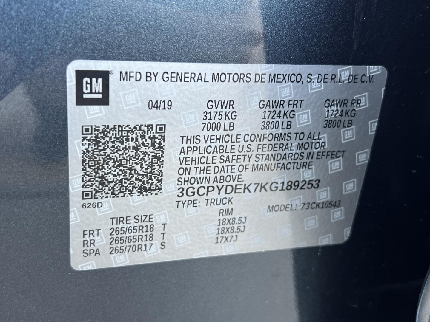 2019 GRAY /Black Cloth Chevrolet Silverado 1500 LT Crew Cab 4WD (3GCPYDEK7KG) with an 2.7L 4 Cyl. engine, Automatic transmission, located at 2990 Old Orchard Rd., Jackson, MO, 63755, 37.354214, -89.612106 - 2019 Chevrolet Silverado 1500 LT 1-Owner 178xxx miles 4x4 2.7L 4 Cyl. Automatic Power Driver Seat Heated Seats Heated Steering Wheel Backup Camera Bluetooth Remote Start Cruise Power Windows/Locks/Mirrors We have financing available and we accept trades! Fill out a credit application o - Photo#47