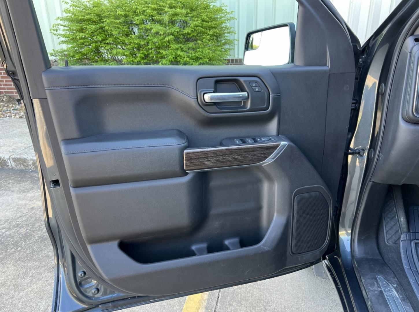 2019 GRAY /Black Cloth Chevrolet Silverado 1500 LT Crew Cab 4WD (3GCPYDEK7KG) with an 2.7L 4 Cyl. engine, Automatic transmission, located at 2990 Old Orchard Rd., Jackson, MO, 63755, 37.354214, -89.612106 - 2019 Chevrolet Silverado 1500 LT 1-Owner 178xxx miles 4x4 2.7L 4 Cyl. Automatic Power Driver Seat Heated Seats Heated Steering Wheel Backup Camera Bluetooth Remote Start Cruise Power Windows/Locks/Mirrors We have financing available and we accept trades! Fill out a credit application o - Photo#14