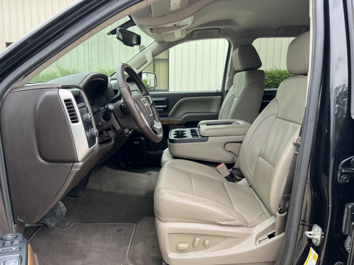 2017 BLACK /Tan Leather GMC Sierra 1500 SLT Crew Cab Long Box 4WD (3GTU2NEC2HG) with an 5.3L V8 engine, Automatic transmission, located at 2990 Old Orchard Rd., Jackson, MO, 63755, 37.354214, -89.612106 - 2017 GMC Sierra 1500 SLT 1-Owner 171xxx miles 4x4 5.3L V8 Automatic Leather Power/Heated Seats Backup Camera Bluetooth Remote Start Cruise Power Windows/Locks/Mirrors We have financing available and we accept trades! Fill out a credit application on our website or come by today! If you - Photo#16