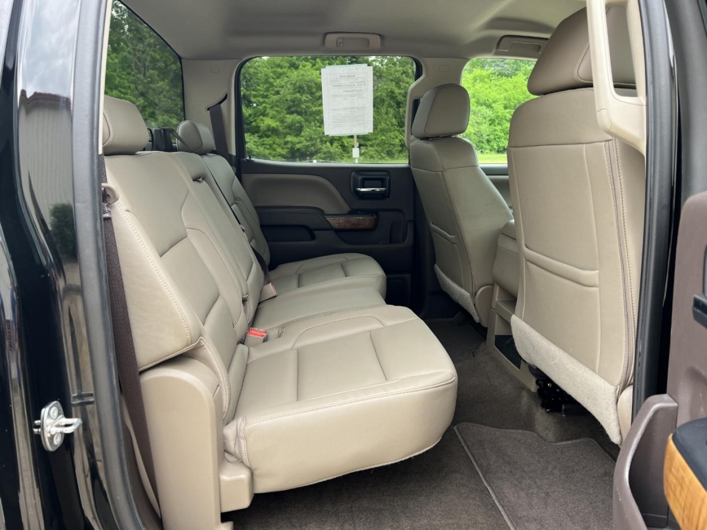2017 BLACK /Tan Leather GMC Sierra 1500 SLT Crew Cab Long Box 4WD (3GTU2NEC2HG) with an 5.3L V8 engine, Automatic transmission, located at 2990 Old Orchard Rd., Jackson, MO, 63755, 37.354214, -89.612106 - 2017 GMC Sierra 1500 SLT 1-Owner 171xxx miles 4x4 5.3L V8 Automatic Leather Power/Heated Seats Backup Camera Bluetooth Remote Start Cruise Power Windows/Locks/Mirrors We have financing available and we accept trades! Fill out a credit application on our website or come by today! If you - Photo#20