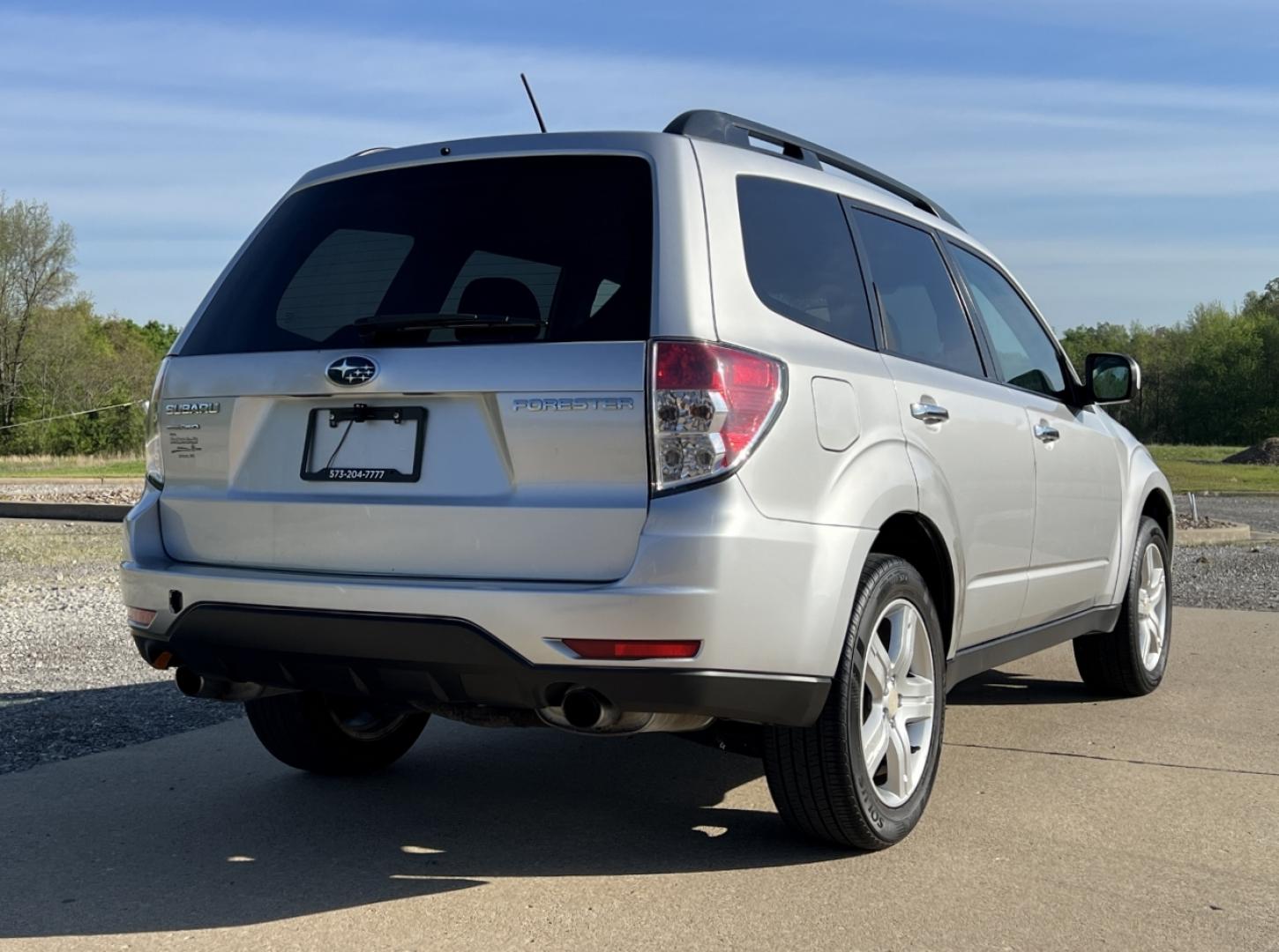 2010 SILVER /Black Leather Subaru Forester 2.5X Limited (JF2SH6DC3AH) with an 2.5L 4 Cyl. engine, Automatic transmission, located at 2990 Old Orchard Rd., Jackson, MO, 63755, 37.354214, -89.612106 - 2010 Subaru Forester 2.5X Limited 163xxx miles All Wheel Drive 2.5L 4 Cyl. Automatic Leather Backup Camera Power Driver Seat Heated Seats Sunroof Cruise Power Windows/Locks/Mirrors We have financing available and we accept trades! Fill out a credit application on our website or come by t - Photo#9