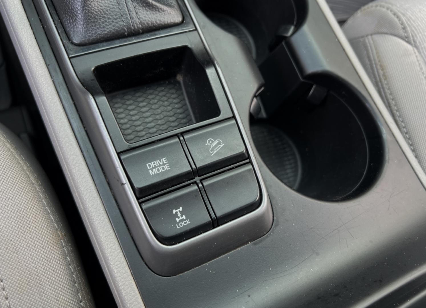 2018 GRAY /Gray Cloth Hyundai Tucson SE AWD (KM8J3CA46JU) with an 2.0L 4 Cyl. engine, Automatic transmission, located at 2990 Old Orchard Rd., Jackson, MO, 63755, 37.354214, -89.612106 - 2018 Hyundai Tucson SEL 124xxx miles All Wheel Drive 2.0L 4 Cyl. Automatic Backup Camera Power Driver Seat Heated Seats Bluetooth Cruise Power Windows/Locks/Mirrors We have financing available and we accept trades! Fill out a credit application on our website or come by today! If you hav - Photo#23