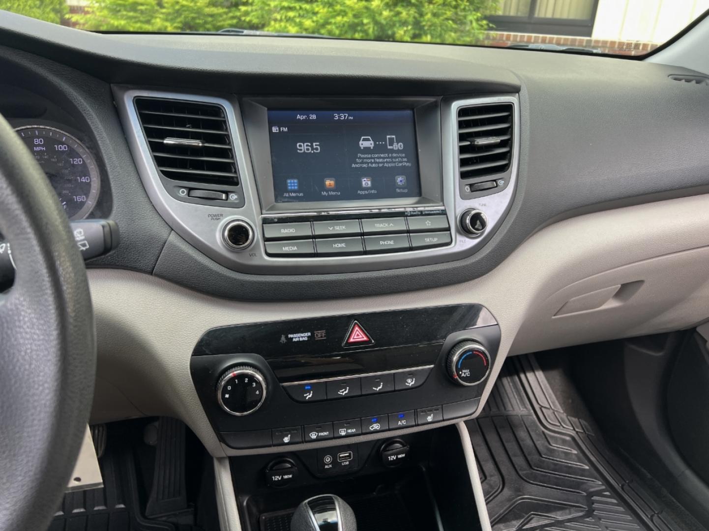 2018 GRAY /Gray Cloth Hyundai Tucson SE AWD (KM8J3CA46JU) with an 2.0L 4 Cyl. engine, Automatic transmission, located at 2990 Old Orchard Rd., Jackson, MO, 63755, 37.354214, -89.612106 - 2018 Hyundai Tucson SEL 124xxx miles All Wheel Drive 2.0L 4 Cyl. Automatic Backup Camera Power Driver Seat Heated Seats Bluetooth Cruise Power Windows/Locks/Mirrors We have financing available and we accept trades! Fill out a credit application on our website or come by today! If you hav - Photo#24