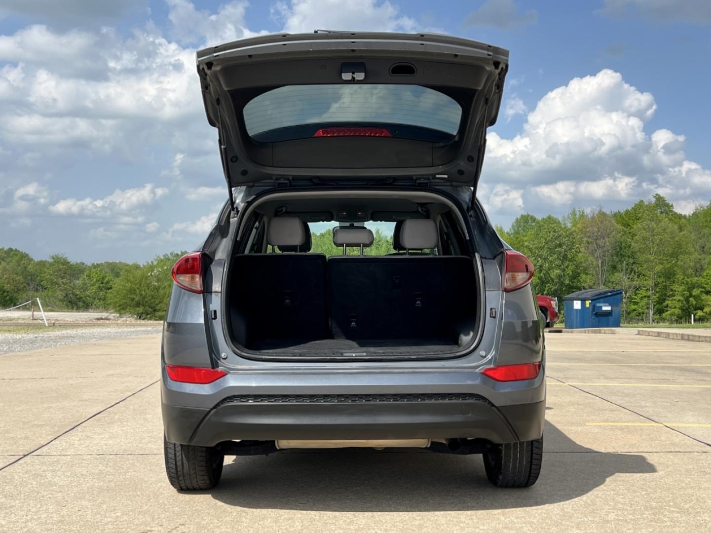 2018 GRAY /Gray Cloth Hyundai Tucson SE AWD (KM8J3CA46JU) with an 2.0L 4 Cyl. engine, Automatic transmission, located at 2990 Old Orchard Rd., Jackson, MO, 63755, 37.354214, -89.612106 - 2018 Hyundai Tucson SEL 124xxx miles All Wheel Drive 2.0L 4 Cyl. Automatic Backup Camera Power Driver Seat Heated Seats Bluetooth Cruise Power Windows/Locks/Mirrors We have financing available and we accept trades! Fill out a credit application on our website or come by today! If you hav - Photo#18