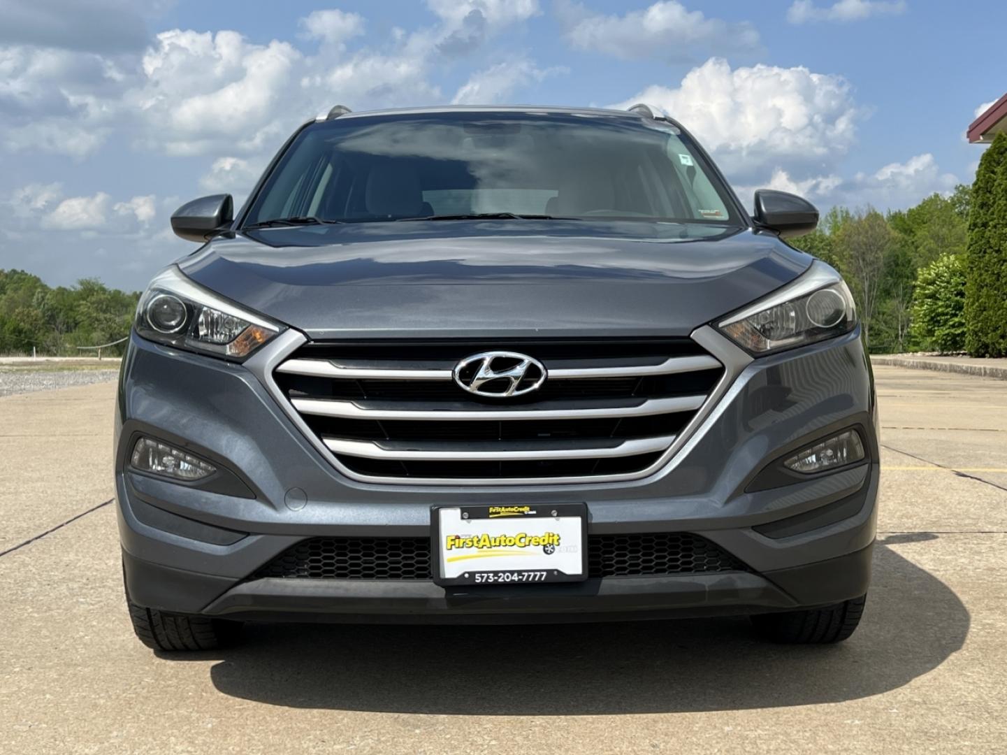 2018 GRAY /Gray Cloth Hyundai Tucson SE AWD (KM8J3CA46JU) with an 2.0L 4 Cyl. engine, Automatic transmission, located at 2990 Old Orchard Rd., Jackson, MO, 63755, 37.354214, -89.612106 - 2018 Hyundai Tucson SEL 124xxx miles All Wheel Drive 2.0L 4 Cyl. Automatic Backup Camera Power Driver Seat Heated Seats Bluetooth Cruise Power Windows/Locks/Mirrors We have financing available and we accept trades! Fill out a credit application on our website or come by today! If you hav - Photo#11