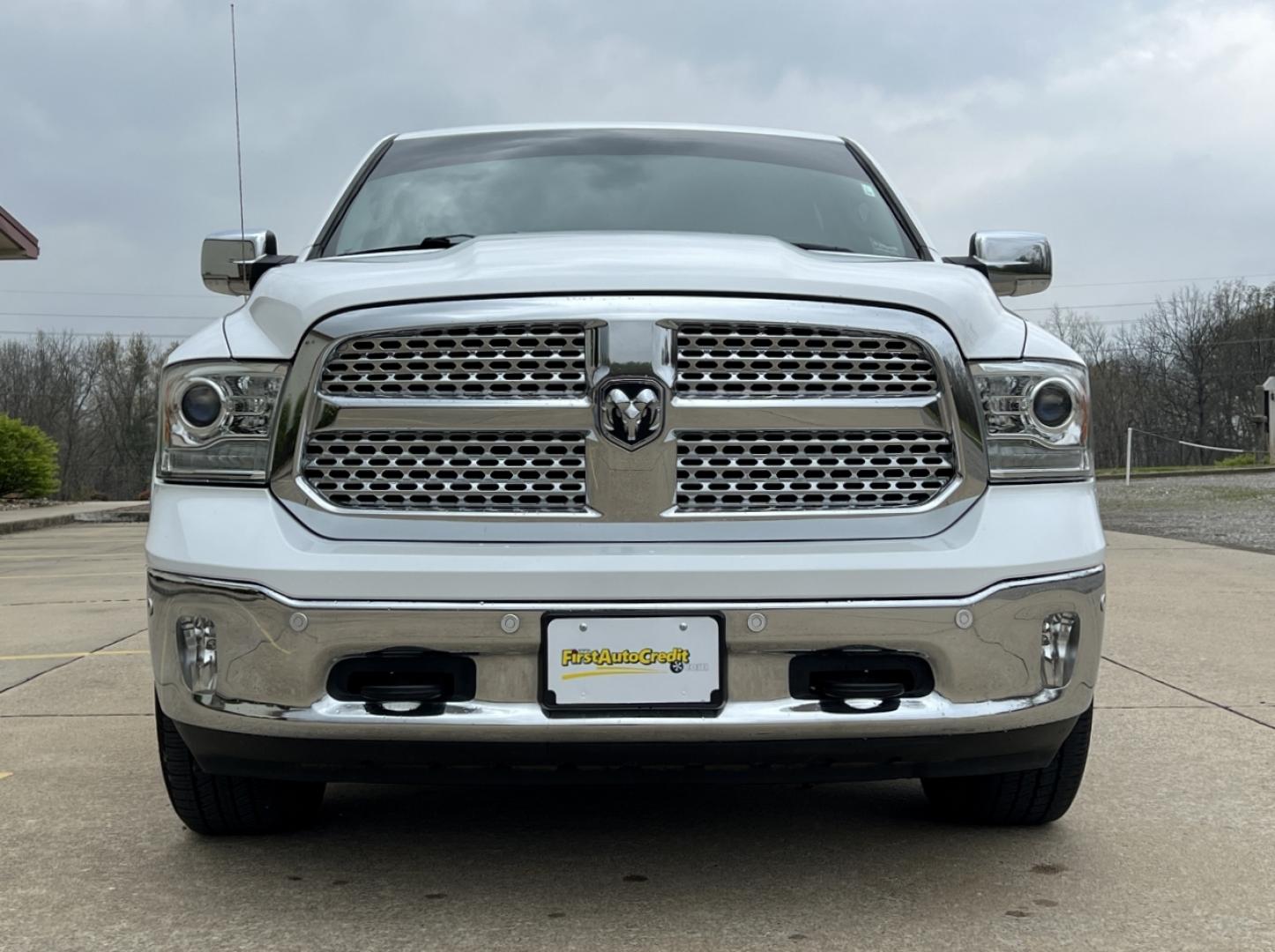 2018 WHITE /Black Leather RAM 1500 Laramie Crew Cab SWB 4WD (1C6RR7NT3JS) with an 5.7L V8 engine, Automatic transmission, located at 2990 Old Orchard Rd., Jackson, MO, 63755, 37.354214, -89.612106 - 2018 Ram 1500 Laramie 1-Owner 98xxx miles 4x4 5.7L V8 HEMI Automatic Leather Navigation Power/Heated/Cooled Seats Heated Rear Seats Heated Steering Wheel Backup Camera Bluetooth Remote Start Cruise Power Windows/Locks/Mirrors We have financing available and we accept trades! Fill out - Photo#15