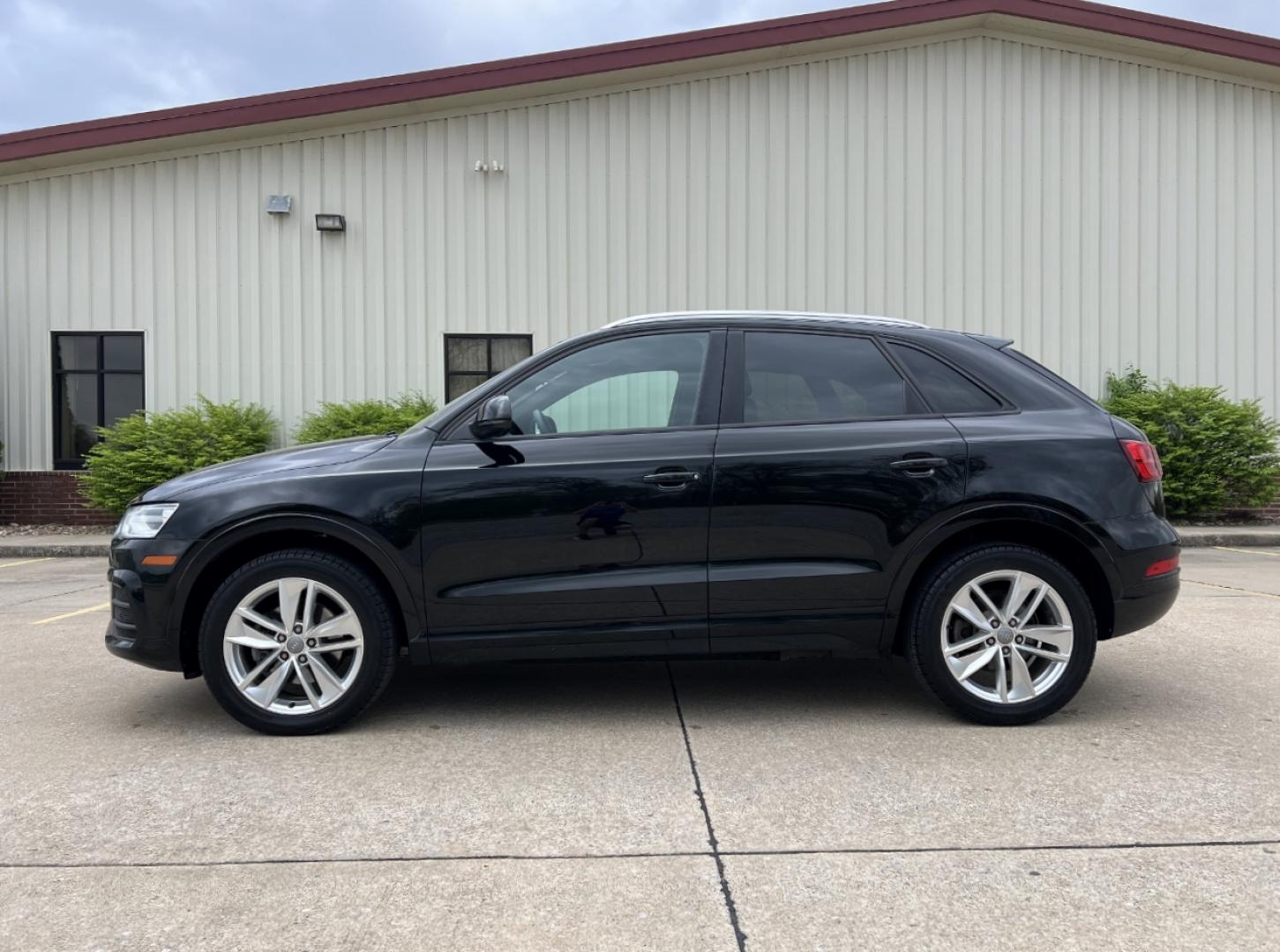 2017 BLACK /Black Leather Audi Q3 Premium quattro (WA1ECCFS0HR) with an 2.0L 4 Cyl. engine, Automatic transmission, located at 2990 Old Orchard Rd., Jackson, MO, 63755, 37.354214, -89.612106 - 2017 Audi Q3 Premium 120xxx miles All Wheel Drive 2.0L 4 Cyl. Automatic Leather Power/Heated Seats Backup Camera Sunroof Bluetooth Cruise Power Windows/Locks/Mirrors We have financing available and we accept trades! Fill out a credit application on our website or come by today! If you h - Photo#7