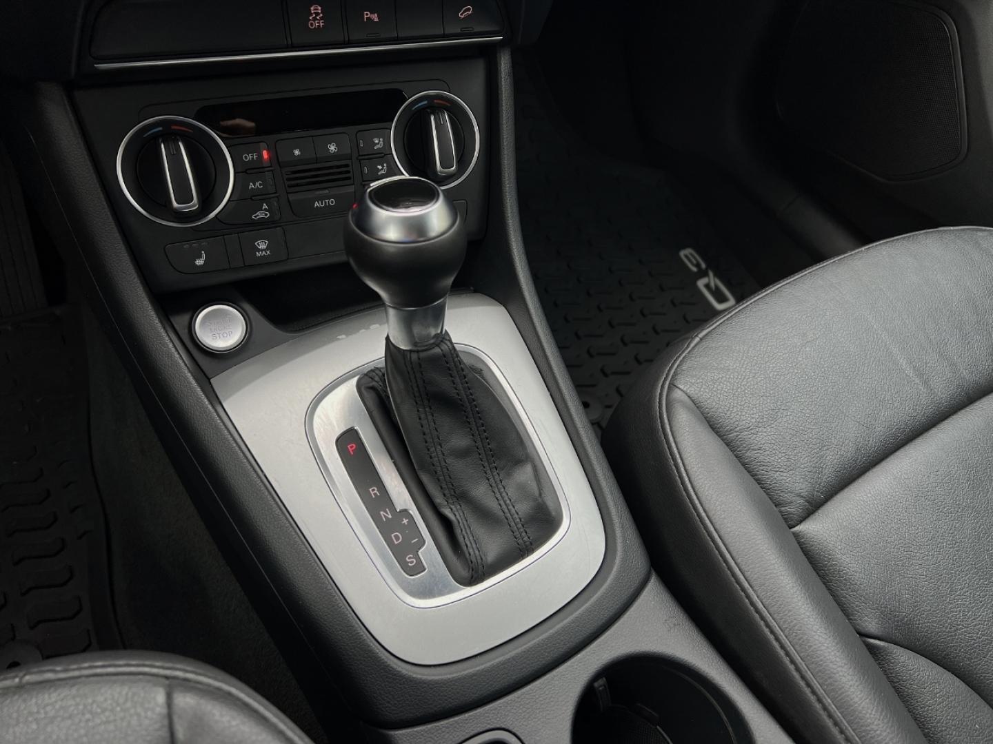 2017 BLACK /Black Leather Audi Q3 Premium quattro (WA1ECCFS0HR) with an 2.0L 4 Cyl. engine, Automatic transmission, located at 2990 Old Orchard Rd., Jackson, MO, 63755, 37.354214, -89.612106 - 2017 Audi Q3 Premium 120xxx miles All Wheel Drive 2.0L 4 Cyl. Automatic Leather Power/Heated Seats Backup Camera Sunroof Bluetooth Cruise Power Windows/Locks/Mirrors We have financing available and we accept trades! Fill out a credit application on our website or come by today! If you h - Photo#24