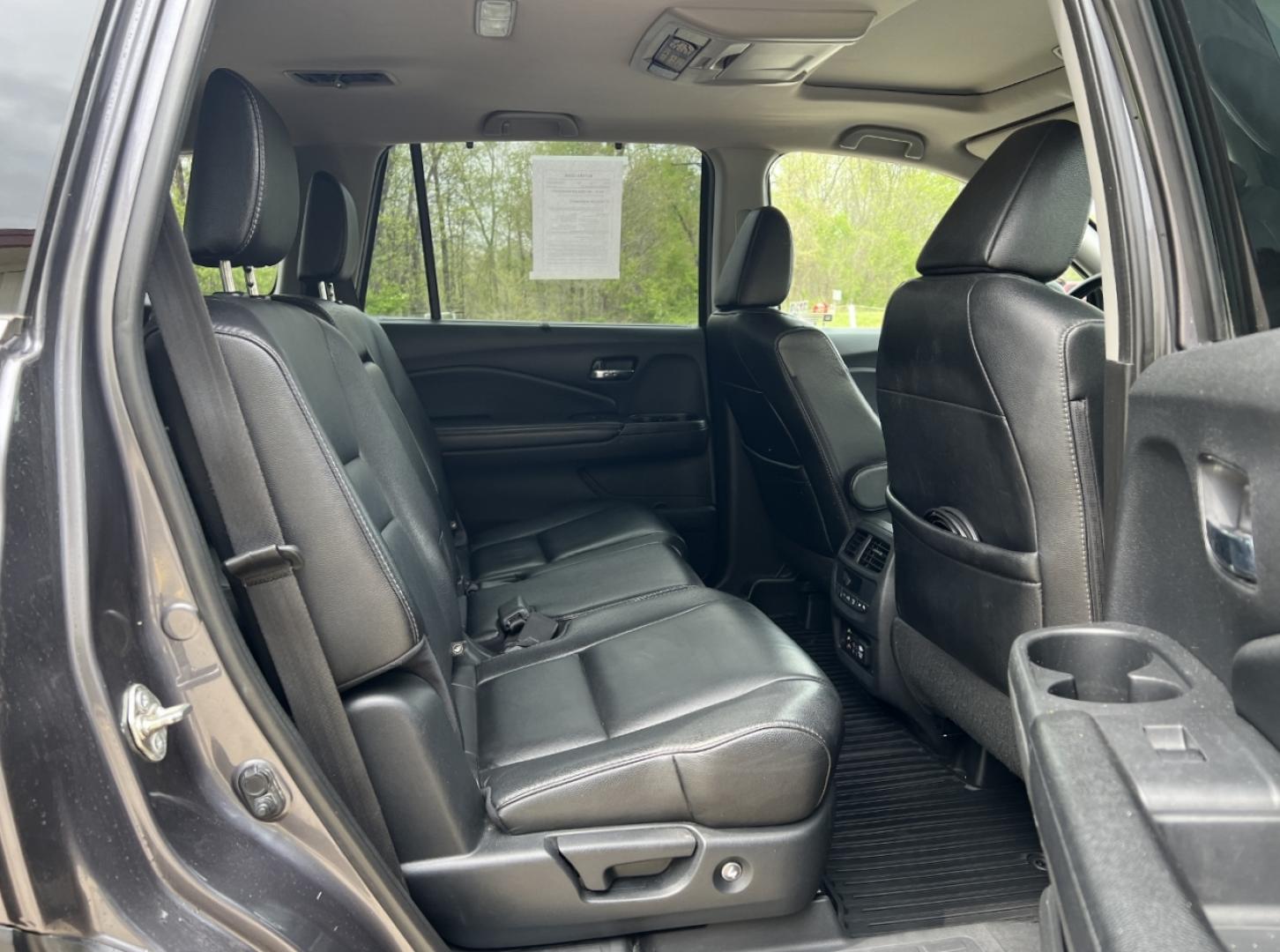 2017 GRAY /Black Leather Honda Pilot Touring 4WD (5FNYF6H92HB) with an 3.5L V6 engine, Automatic transmission, located at 2990 Old Orchard Rd., Jackson, MO, 63755, 37.354214, -89.612106 - 2017 Honda Pilot Touring 157xxx miles All Wheel Drive 3.5L V6 Automatic Leather 3rd Row Power/Heated Seats Rear Entertainment Backup Camera Sunroof Bluetooth Remote Start Cruise Power Windows/Locks/Mirrors We have financing available and we accept trades! Fill out a credit application - Photo#20