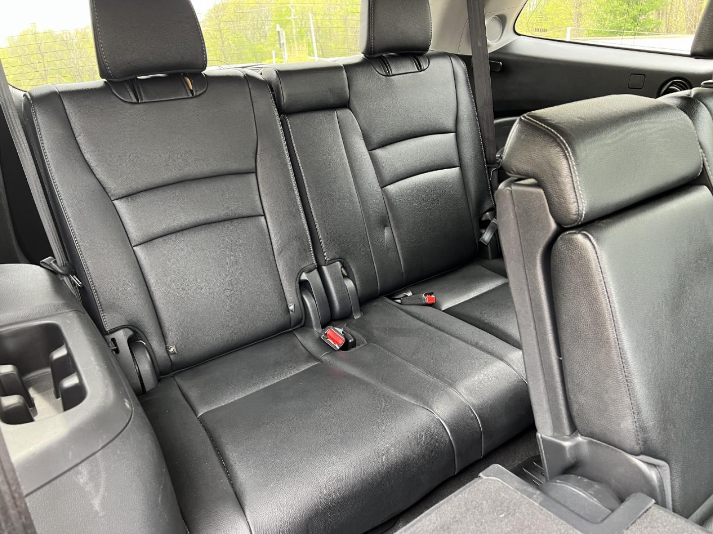2017 GRAY /Black Leather Honda Pilot Touring 4WD (5FNYF6H92HB) with an 3.5L V6 engine, Automatic transmission, located at 2990 Old Orchard Rd., Jackson, MO, 63755, 37.354214, -89.612106 - 2017 Honda Pilot Touring 157xxx miles All Wheel Drive 3.5L V6 Automatic Leather 3rd Row Power/Heated Seats Rear Entertainment Backup Camera Sunroof Bluetooth Remote Start Cruise Power Windows/Locks/Mirrors We have financing available and we accept trades! Fill out a credit application - Photo#21