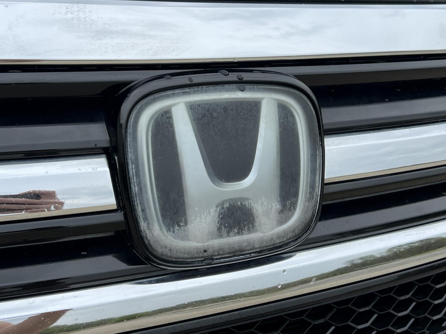 2017 GRAY /Black Leather Honda Pilot Touring 4WD (5FNYF6H92HB) with an 3.5L V6 engine, Automatic transmission, located at 2990 Old Orchard Rd., Jackson, MO, 63755, 37.354214, -89.612106 - 2017 Honda Pilot Touring 157xxx miles All Wheel Drive 3.5L V6 Automatic Leather 3rd Row Power/Heated Seats Rear Entertainment Backup Camera Sunroof Bluetooth Remote Start Cruise Power Windows/Locks/Mirrors We have financing available and we accept trades! Fill out a credit application - Photo#50