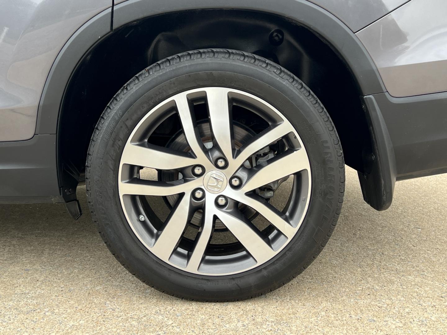 2017 GRAY /Black Leather Honda Pilot Touring 4WD (5FNYF6H92HB) with an 3.5L V6 engine, Automatic transmission, located at 2990 Old Orchard Rd., Jackson, MO, 63755, 37.354214, -89.612106 - 2017 Honda Pilot Touring 157xxx miles All Wheel Drive 3.5L V6 Automatic Leather 3rd Row Power/Heated Seats Rear Entertainment Backup Camera Sunroof Bluetooth Remote Start Cruise Power Windows/Locks/Mirrors We have financing available and we accept trades! Fill out a credit application - Photo#45