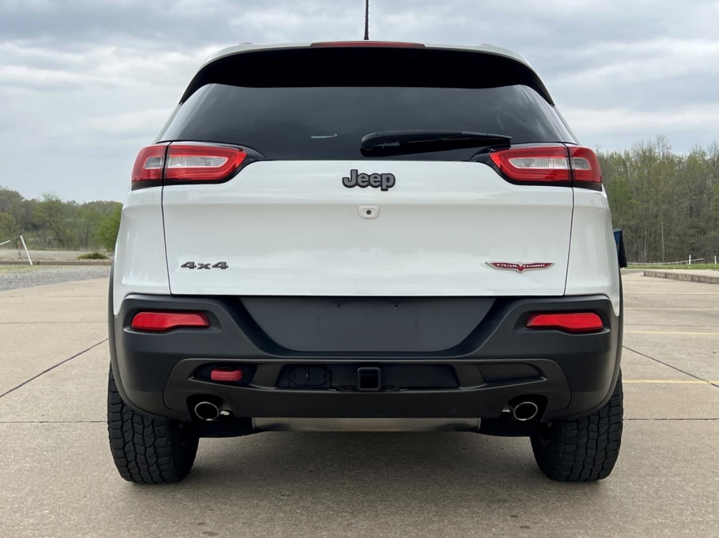 2014 WHITE /Brown Leather Jeep Cherokee Trailhawk 4WD (1C4PJMBS0EW) with an 3.2L V6 engine, Automatic transmission, located at 2990 Old Orchard Rd., Jackson, MO, 63755, 37.354214, -89.612106 - 2014 Jeep Cherokee Trailhawk 138xxx miles 4 Wheel Drive 3.2L V6 Automatic Leather Navigation Backup Camera Power Driver Seat Heated Seats Heated Steering Wheel Sunroof Bluetooth Remote Start Cruise Power Windows/Locks/Mirrors We have financing available and we accept trades! Fill out - Photo#14