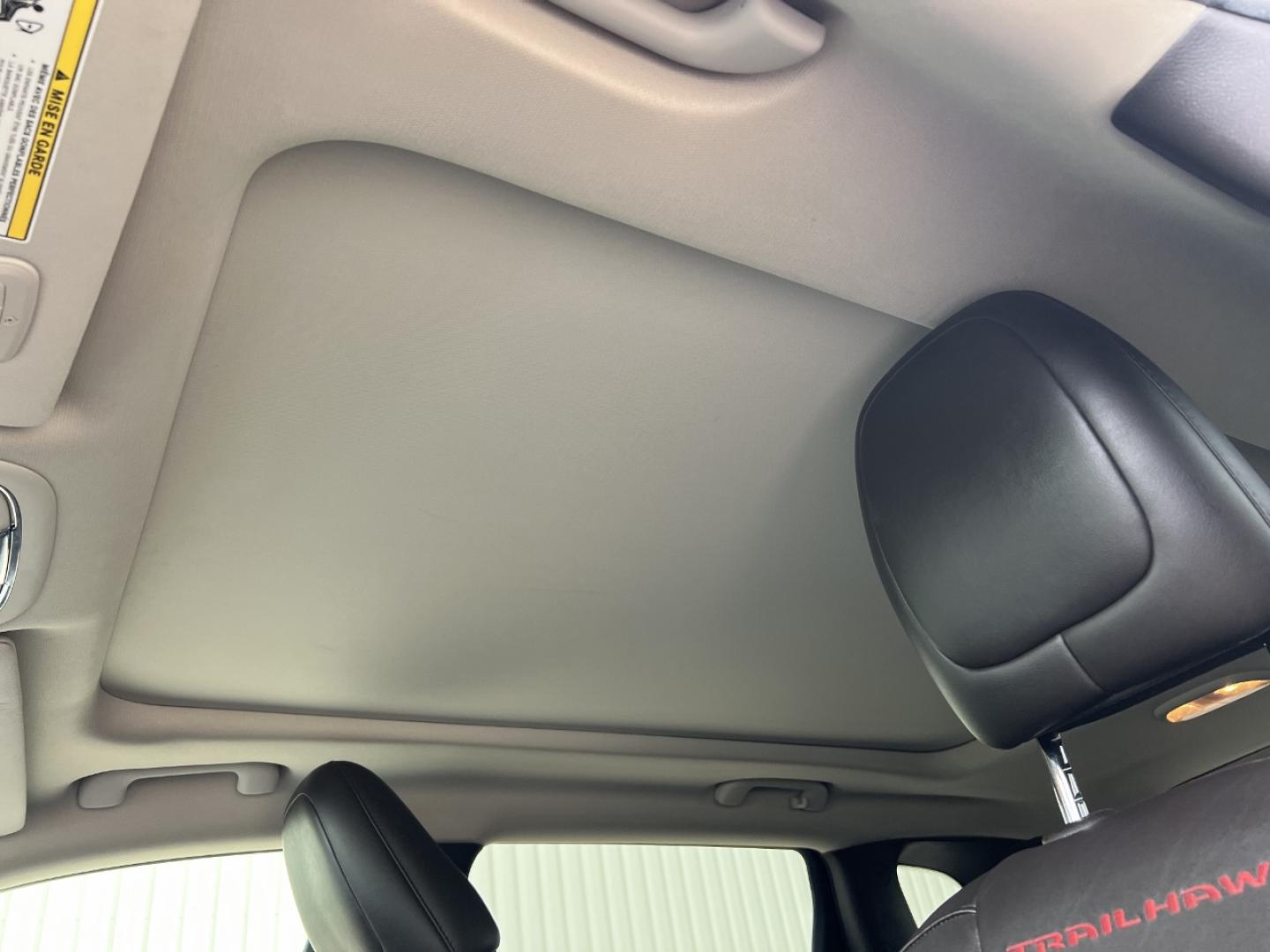 2014 WHITE /Brown Leather Jeep Cherokee Trailhawk 4WD (1C4PJMBS0EW) with an 3.2L V6 engine, Automatic transmission, located at 2990 Old Orchard Rd., Jackson, MO, 63755, 37.354214, -89.612106 - 2014 Jeep Cherokee Trailhawk 138xxx miles 4 Wheel Drive 3.2L V6 Automatic Leather Navigation Backup Camera Power Driver Seat Heated Seats Heated Steering Wheel Sunroof Bluetooth Remote Start Cruise Power Windows/Locks/Mirrors We have financing available and we accept trades! Fill out - Photo#6