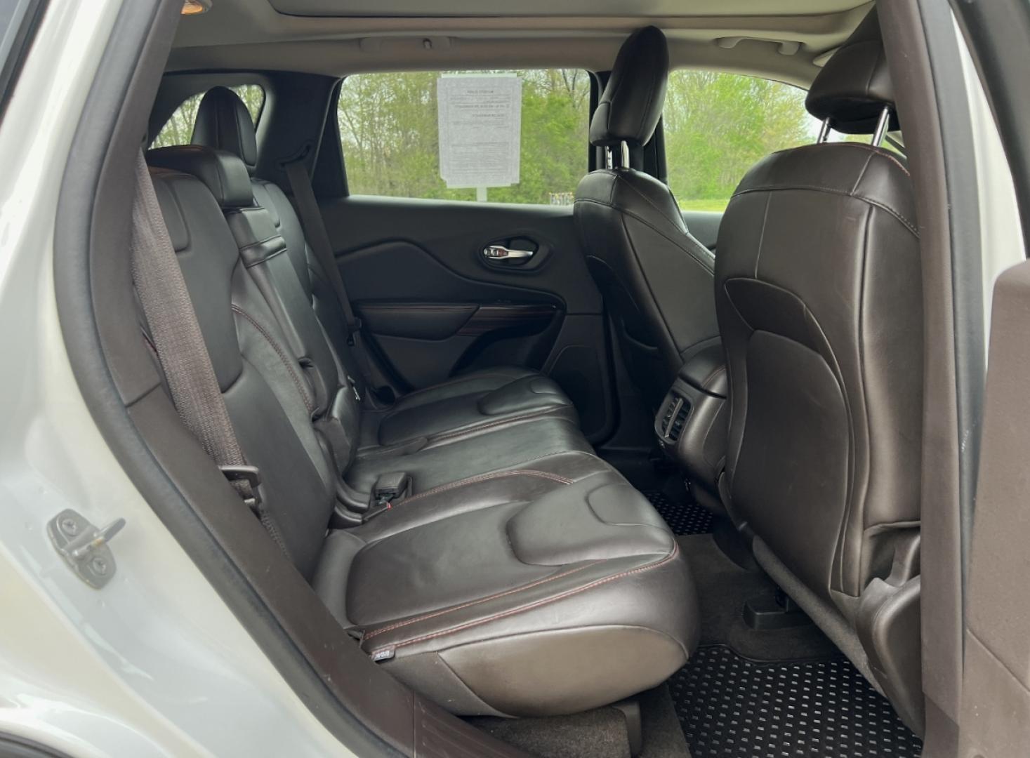 2014 WHITE /Brown Leather Jeep Cherokee Trailhawk 4WD (1C4PJMBS0EW) with an 3.2L V6 engine, Automatic transmission, located at 2990 Old Orchard Rd., Jackson, MO, 63755, 37.354214, -89.612106 - 2014 Jeep Cherokee Trailhawk 138xxx miles 4 Wheel Drive 3.2L V6 Automatic Leather Navigation Backup Camera Power Driver Seat Heated Seats Heated Steering Wheel Sunroof Bluetooth Remote Start Cruise Power Windows/Locks/Mirrors We have financing available and we accept trades! Fill out - Photo#21