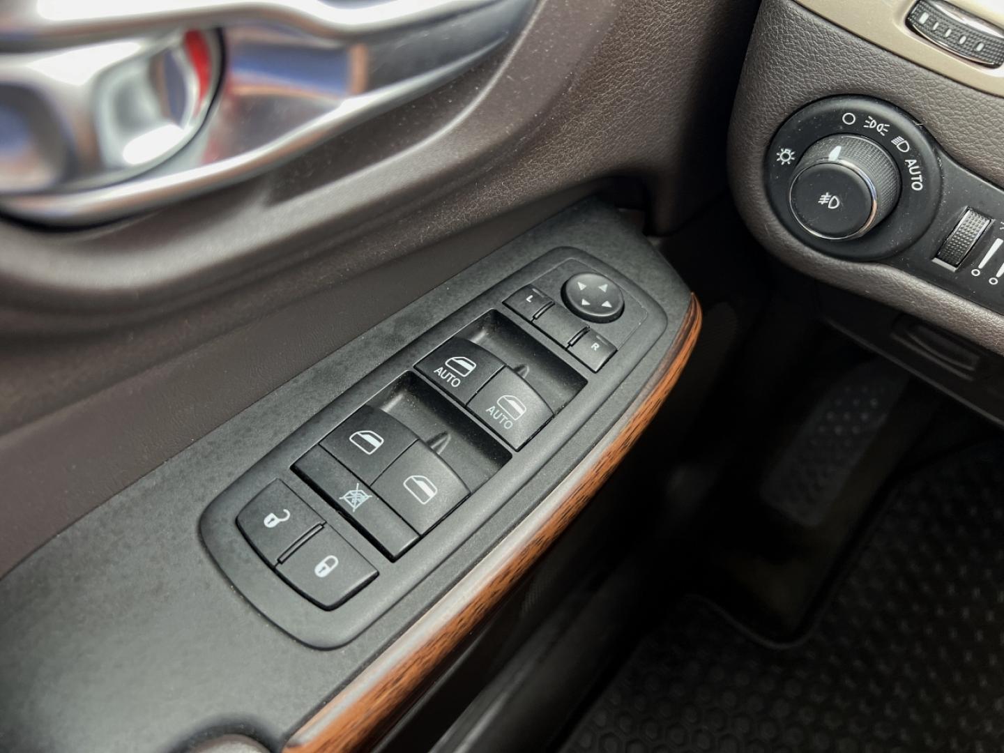 2014 WHITE /Brown Leather Jeep Cherokee Trailhawk 4WD (1C4PJMBS0EW) with an 3.2L V6 engine, Automatic transmission, located at 2990 Old Orchard Rd., Jackson, MO, 63755, 37.354214, -89.612106 - 2014 Jeep Cherokee Trailhawk 138xxx miles 4 Wheel Drive 3.2L V6 Automatic Leather Navigation Backup Camera Power Driver Seat Heated Seats Heated Steering Wheel Sunroof Bluetooth Remote Start Cruise Power Windows/Locks/Mirrors We have financing available and we accept trades! Fill out - Photo#32