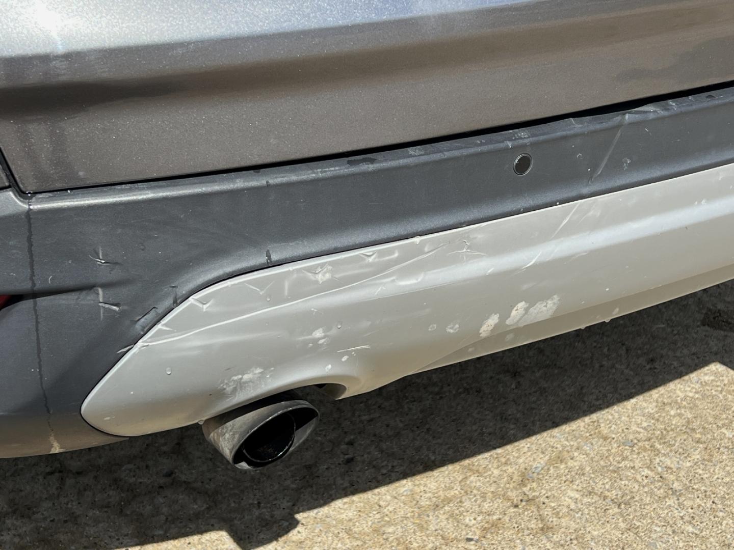 2014 GRAY /Black Leather Ford Escape SE FWD (1FMCU0GX1EU) with an 1.6L 4 Cyl. engine, Automatic transmission, located at 2990 Old Orchard Rd., Jackson, MO, 63755, 37.354214, -89.612106 - 2014 Ford Escape SE Only 90xxx miles Front Wheel Drive 1.6L 4 Cyl. Automatic Leather Power Driver Seat Heated Seats Backup Camera Bluetooth Cruise Power Windows/Locks/Mirrors We have financing available and we accept trades! Fill out a credit application on our website or come by today! - Photo#37