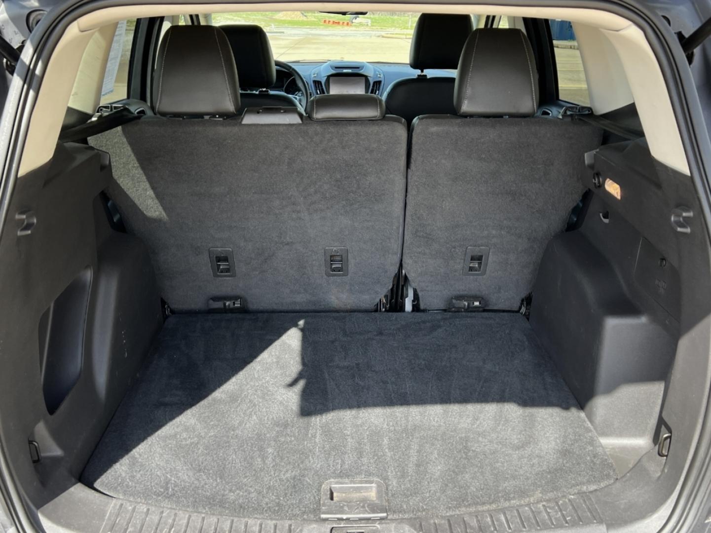 2014 GRAY /Black Leather Ford Escape SE FWD (1FMCU0GX1EU) with an 1.6L 4 Cyl. engine, Automatic transmission, located at 2990 Old Orchard Rd., Jackson, MO, 63755, 37.354214, -89.612106 - 2014 Ford Escape SE Only 90xxx miles Front Wheel Drive 1.6L 4 Cyl. Automatic Leather Power Driver Seat Heated Seats Backup Camera Bluetooth Cruise Power Windows/Locks/Mirrors We have financing available and we accept trades! Fill out a credit application on our website or come by today! - Photo#20