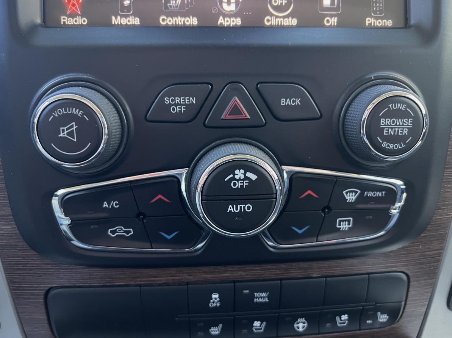 2015 BLUE /Black Leather RAM 1500 Laramie Crew Cab SWB 4WD (1C6RR7NT1FS) with an 5.7L V8 HEMI engine, Automatic transmission, located at 2990 Old Orchard Rd., Jackson, MO, 63755, 37.354214, -89.612106 - 2015 Ram 1500 Laramie 191xxx miles 4x4 5.7L V8 HEMI Automatic Leather Power/Heated/Cooled Seats Heated Rear Seats Heated Steering Wheel Backup Camera Bluetooth Remote Start Cruise Power Windows/Locks/Mirrors We have financing available and we accept trades! Fill out a credit applicatio - Photo#28