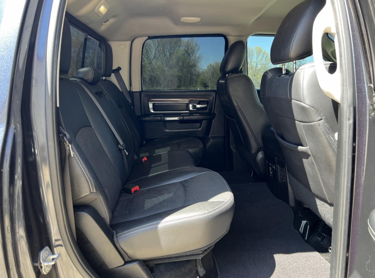 2015 BLUE /Black Leather RAM 1500 Laramie Crew Cab SWB 4WD (1C6RR7NT1FS) with an 5.7L V8 HEMI engine, Automatic transmission, located at 2990 Old Orchard Rd., Jackson, MO, 63755, 37.354214, -89.612106 - 2015 Ram 1500 Laramie 191xxx miles 4x4 5.7L V8 HEMI Automatic Leather Power/Heated/Cooled Seats Heated Rear Seats Heated Steering Wheel Backup Camera Bluetooth Remote Start Cruise Power Windows/Locks/Mirrors We have financing available and we accept trades! Fill out a credit applicatio - Photo#20