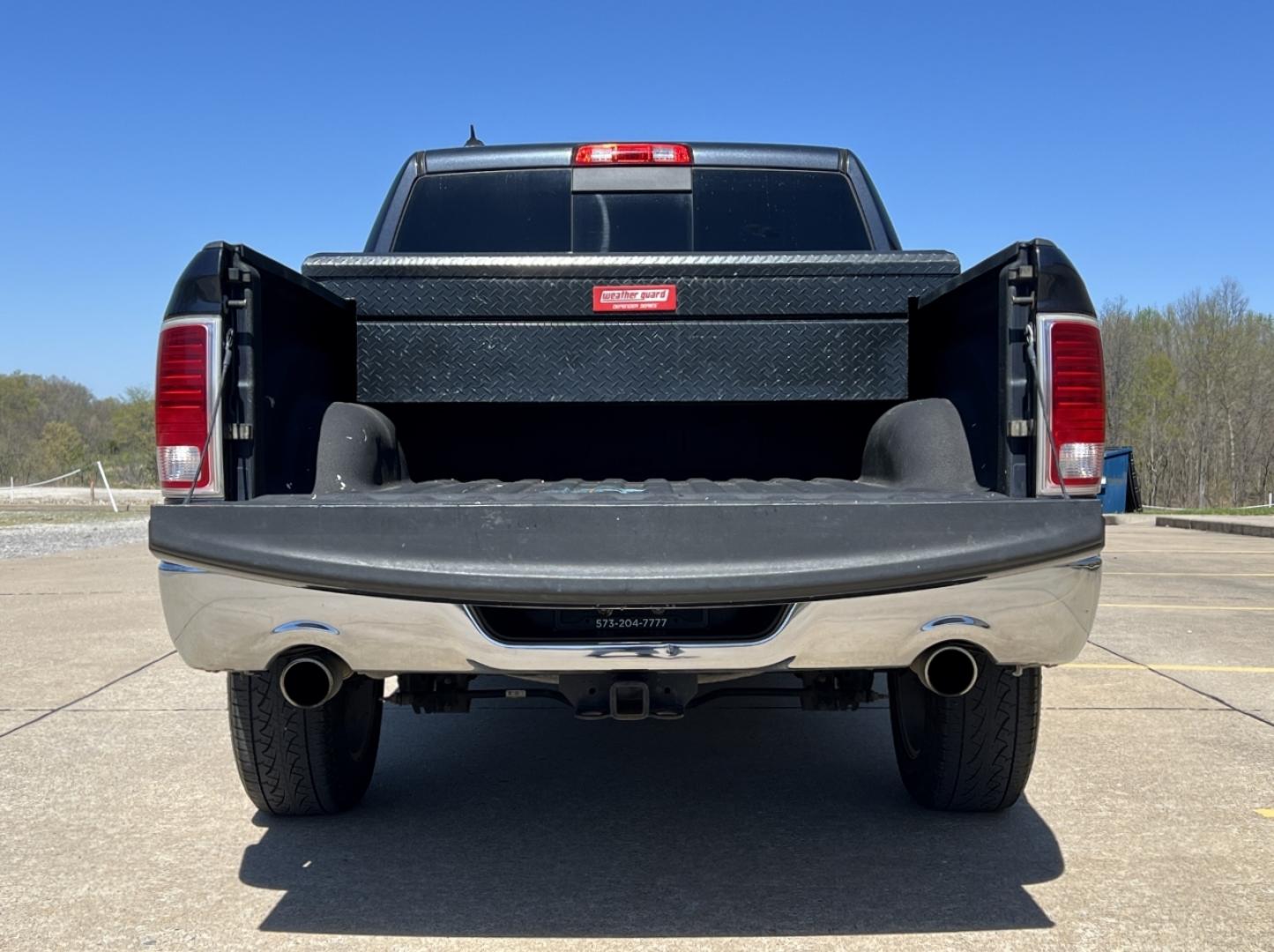 2015 BLUE /Black Leather RAM 1500 Laramie Crew Cab SWB 4WD (1C6RR7NT1FS) with an 5.7L V8 HEMI engine, Automatic transmission, located at 2990 Old Orchard Rd., Jackson, MO, 63755, 37.354214, -89.612106 - 2015 Ram 1500 Laramie 191xxx miles 4x4 5.7L V8 HEMI Automatic Leather Power/Heated/Cooled Seats Heated Rear Seats Heated Steering Wheel Backup Camera Bluetooth Remote Start Cruise Power Windows/Locks/Mirrors We have financing available and we accept trades! Fill out a credit applicatio - Photo#21